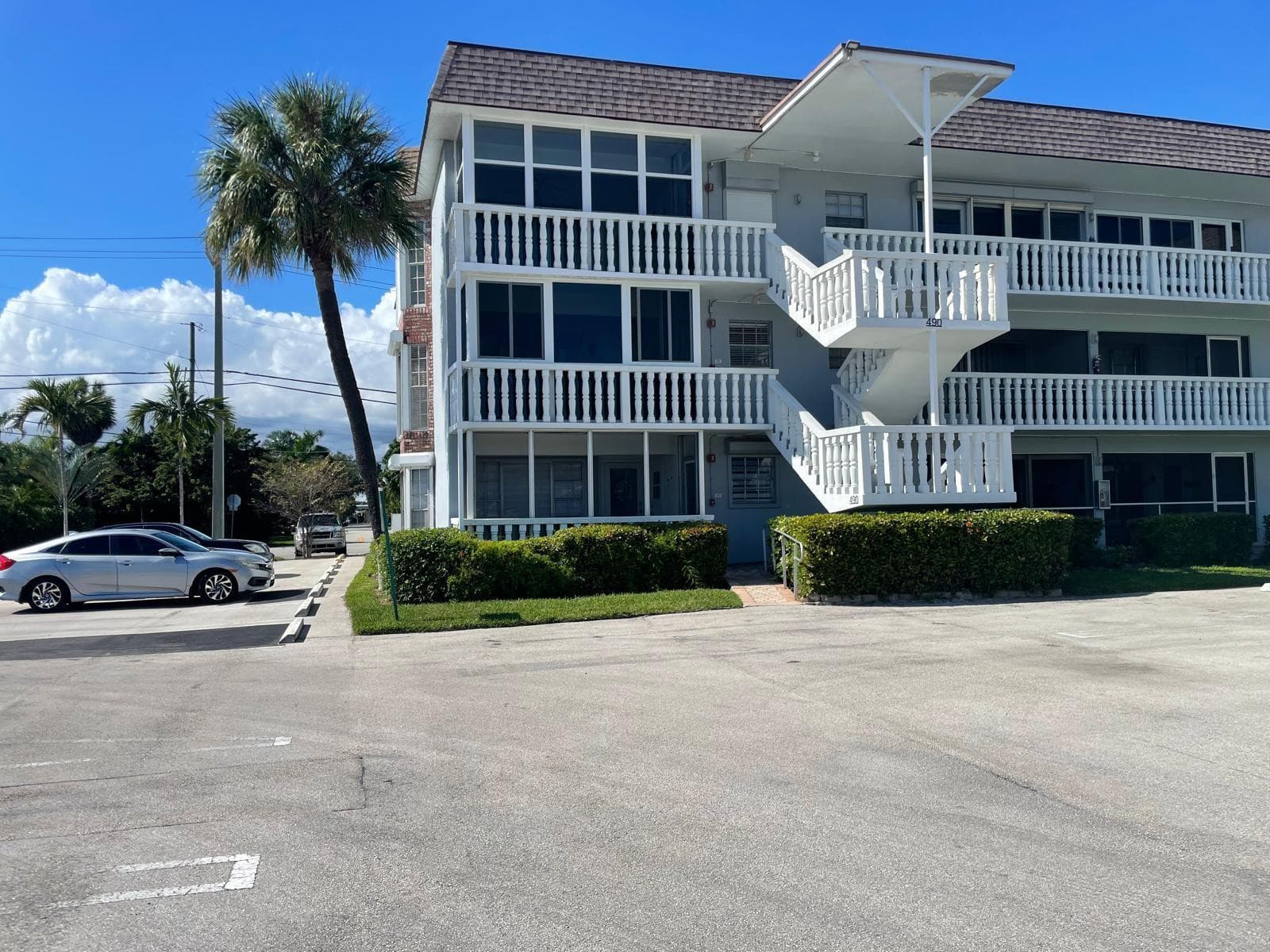 490 19th Avenue 106, Fort Lauderdale, FL 33060 — photo 3 of 17