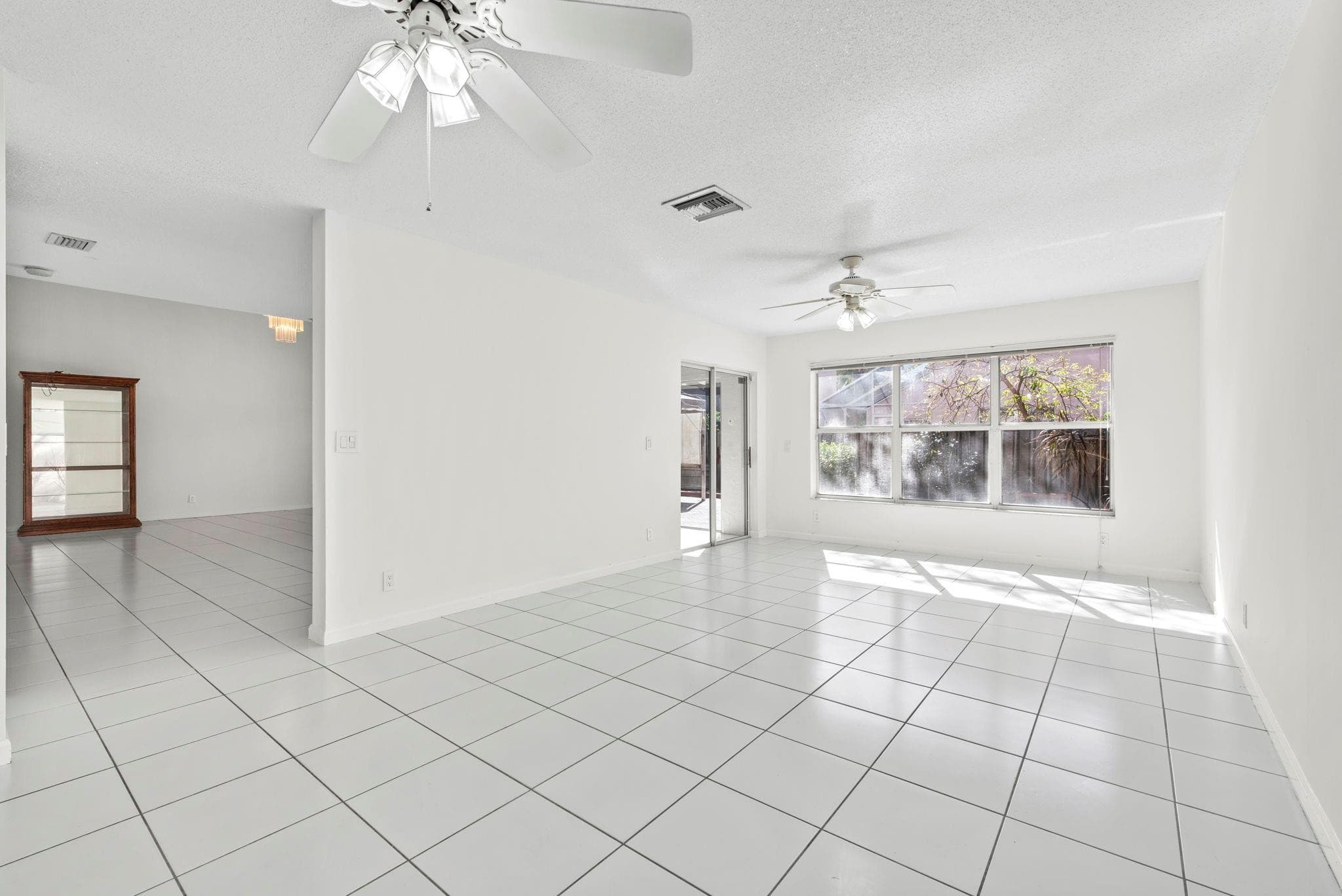 10320 NW 10th Court, Plantation, FL 33322 — photo 5 of 40