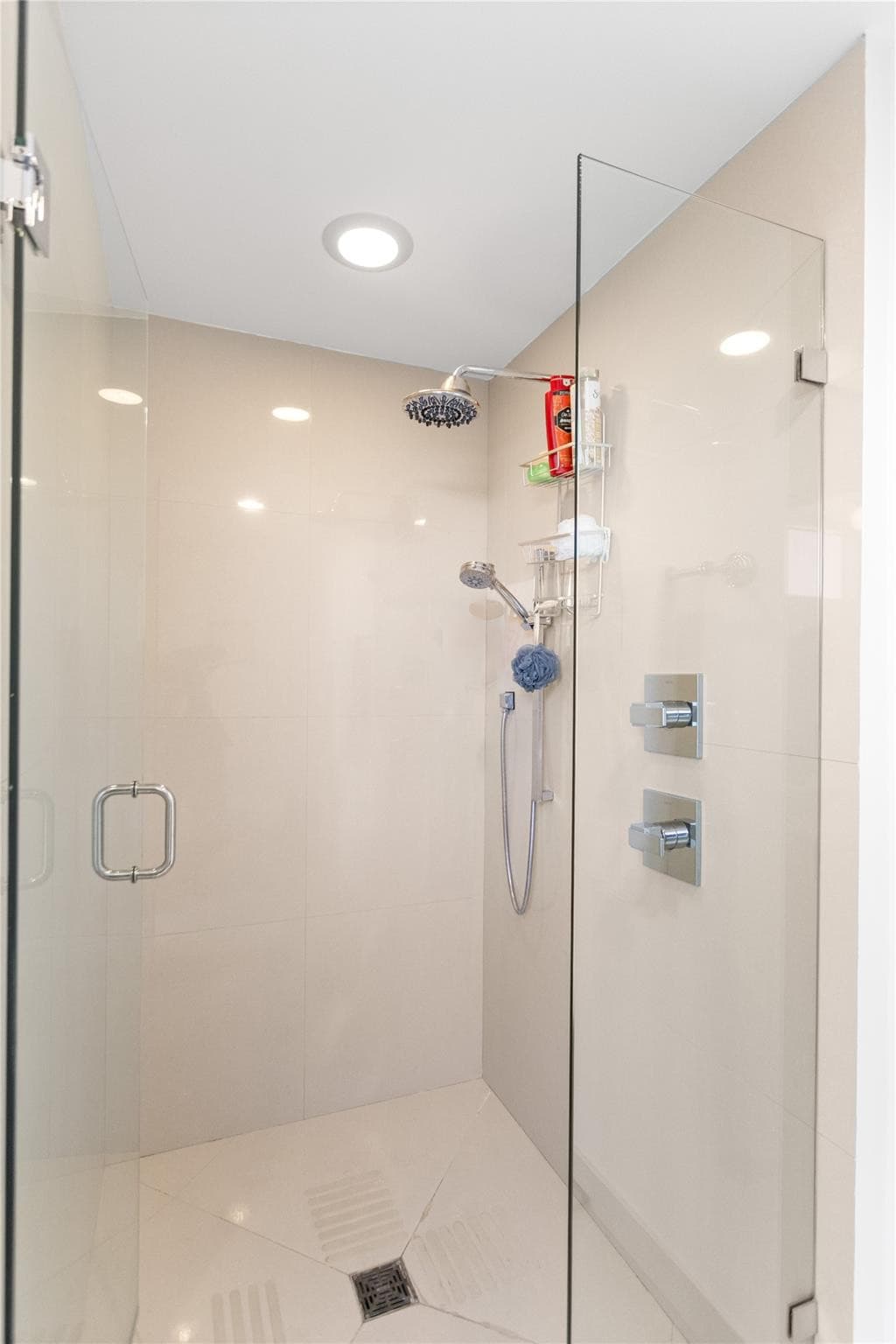 600 NE 27th Street 2301, Miami, FL 33137 — photo 18 of 77