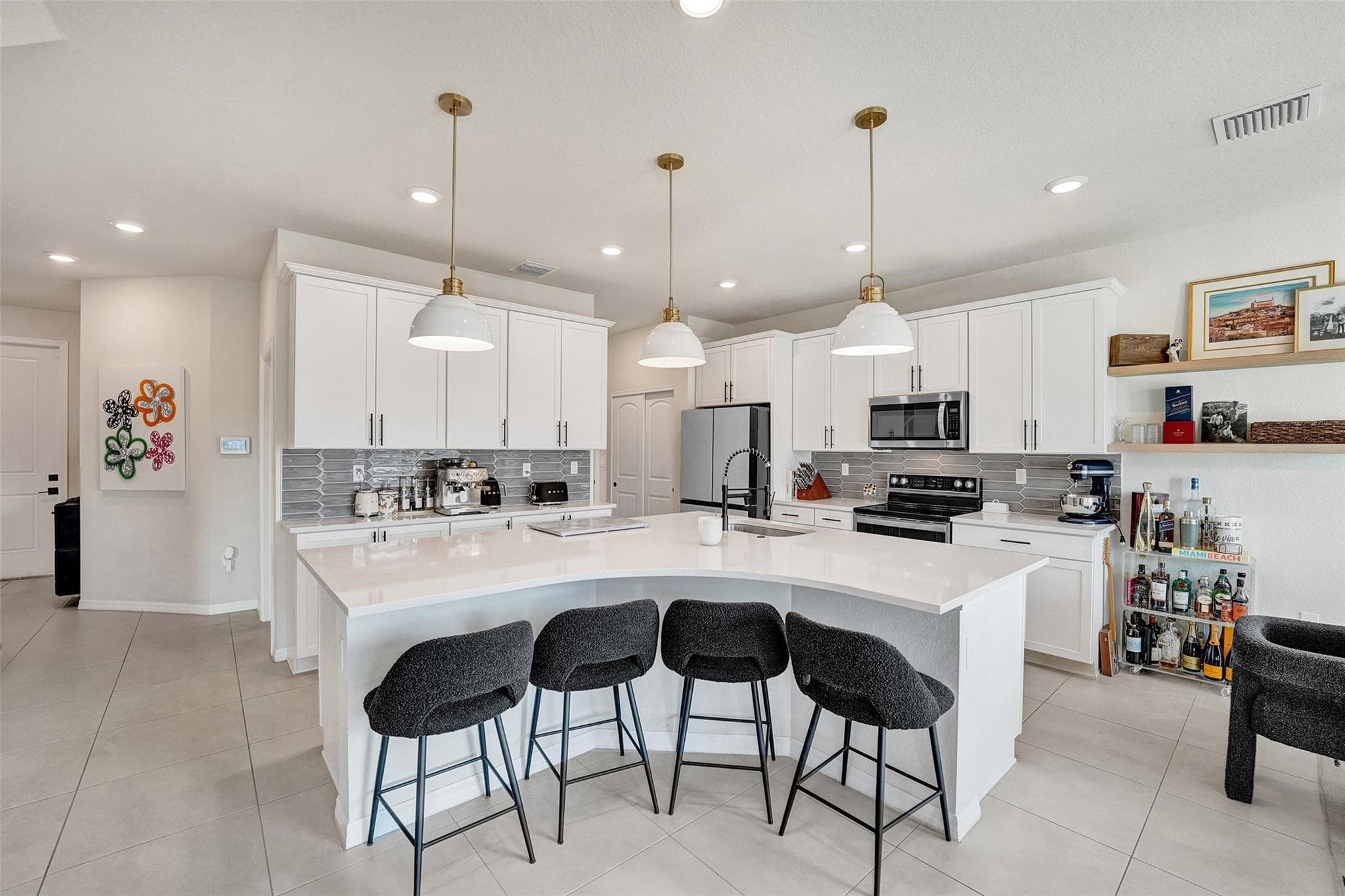 2118 Appleton Circle, Oakland Park, FL 33309 — photo 1 of 70