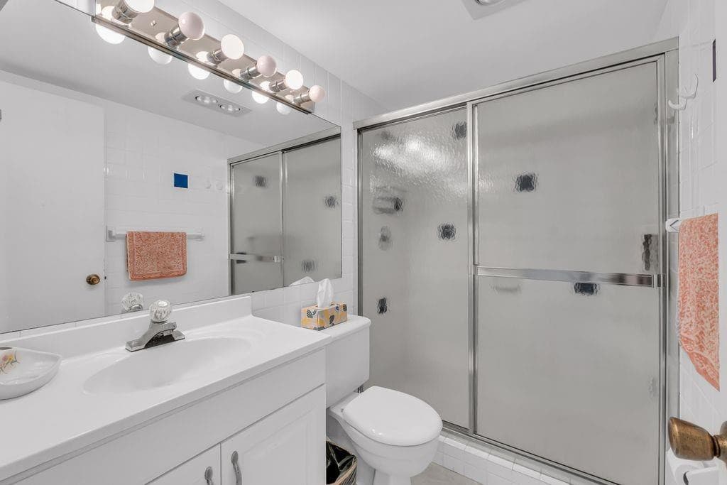 4037 Swansea B 4037, Deerfield Beach, FL 33442 — photo 10 of 36