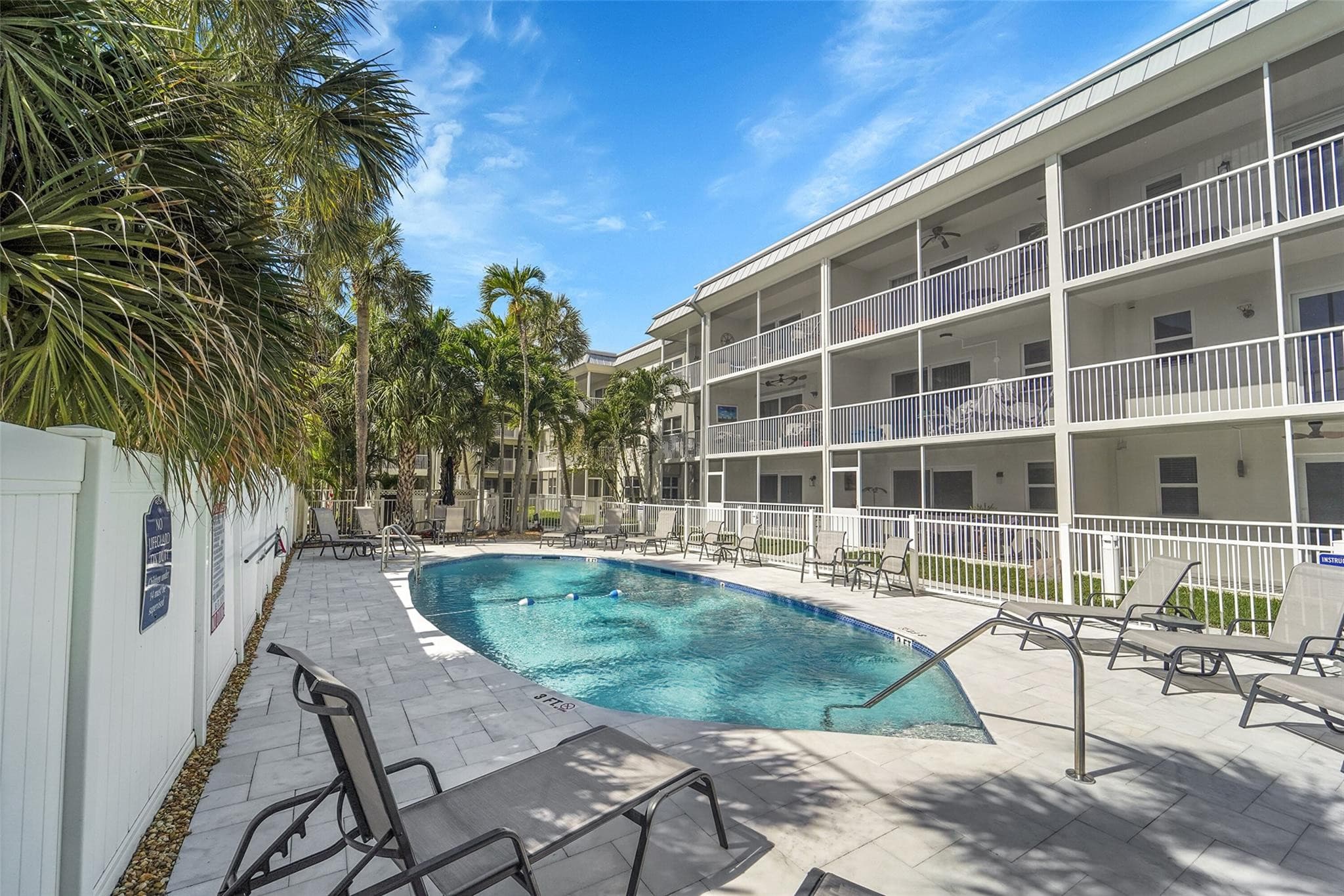 1439 S Ocean Boulevard 105, Lauderdale-By-The-Sea, FL 33062 — photo 18 of 43