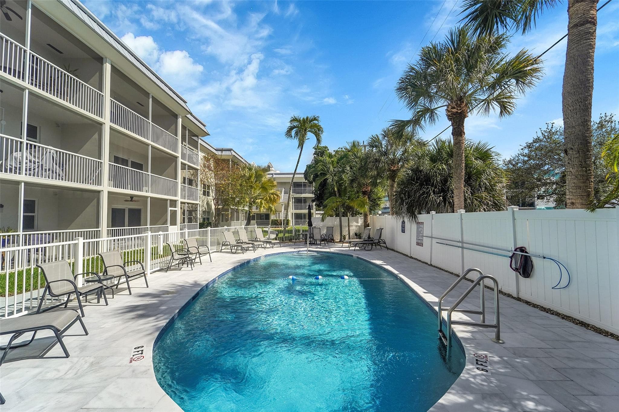 1439 S Ocean Boulevard 105, Lauderdale-By-The-Sea, FL 33062 — photo 19 of 43