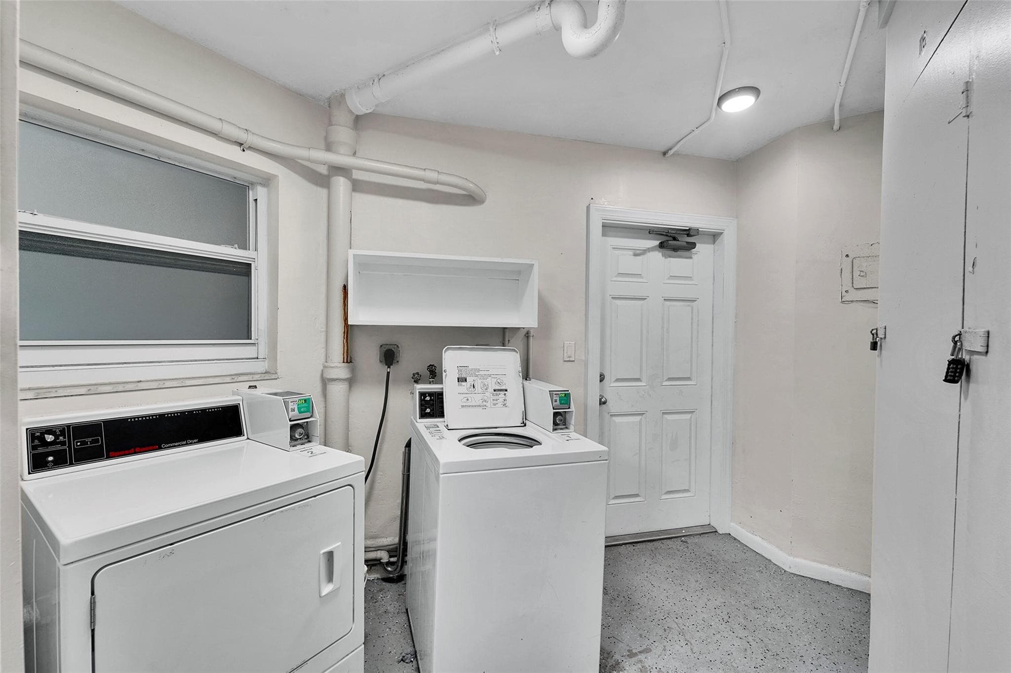 1439 S Ocean Boulevard 105, Lauderdale-By-The-Sea, FL 33062 — photo 21 of 43