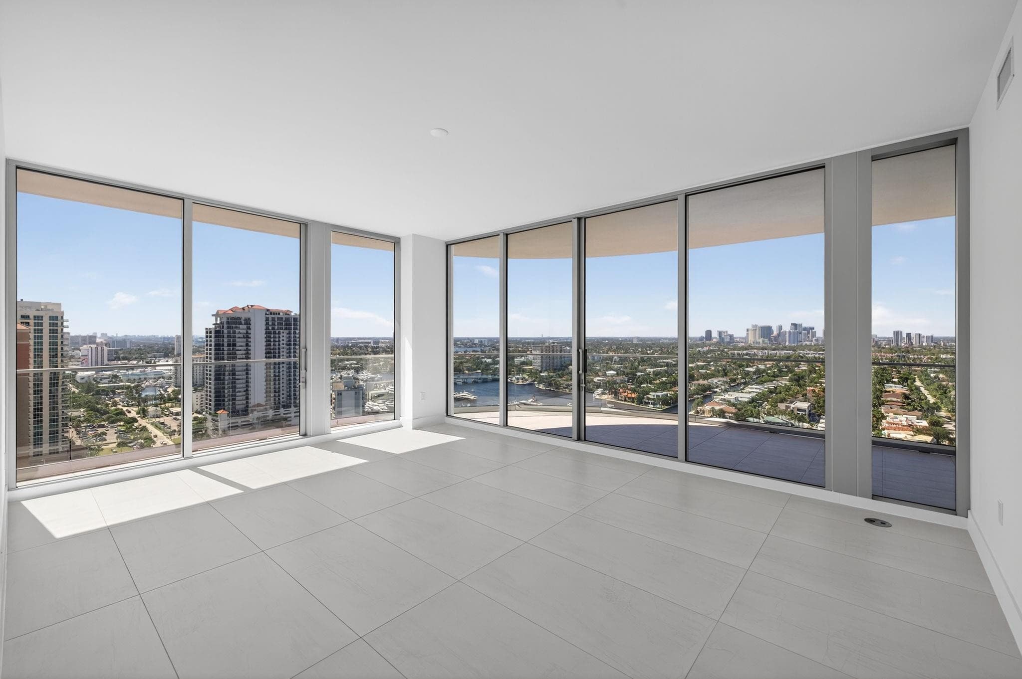 153 N Seabreeze Boulevard 2202-S, Fort Lauderdale, FL 33304 — photo 24 of 59