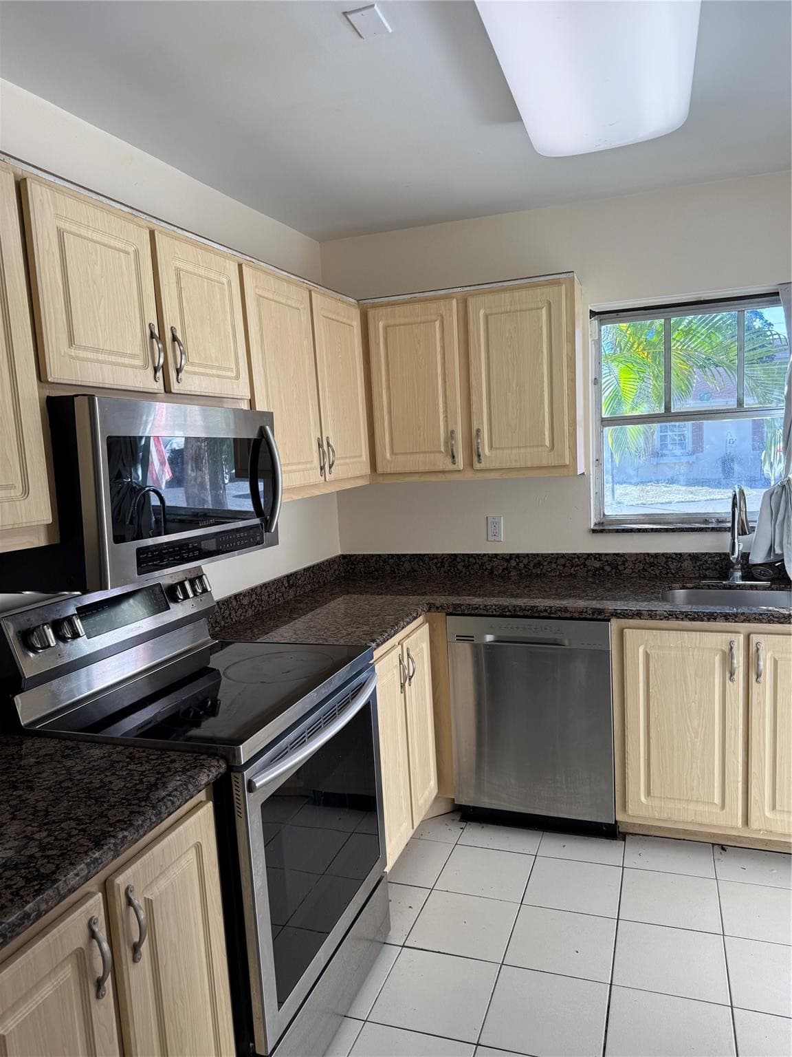 3007 NW 68th Street 9C, Fort Lauderdale, FL 33309 — photo 2 of 29