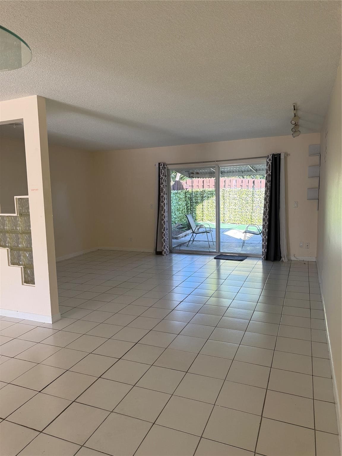 3007 NW 68th Street 9C, Fort Lauderdale, FL 33309 — photo 3 of 29