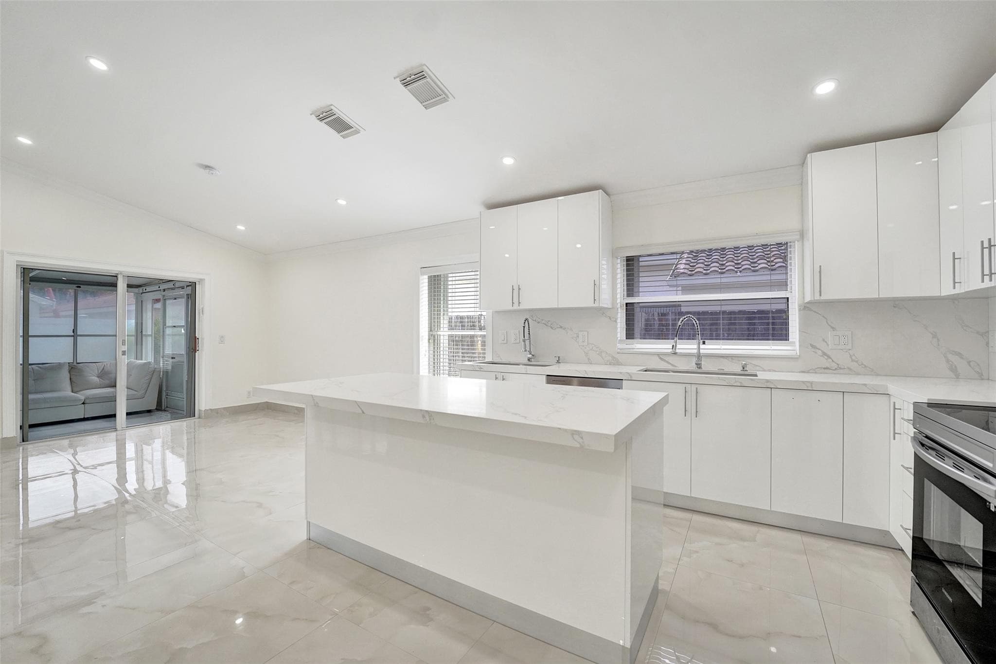 4966 SW 33rd Terrace, Hollywood, FL 33312 — photo 35 of 66