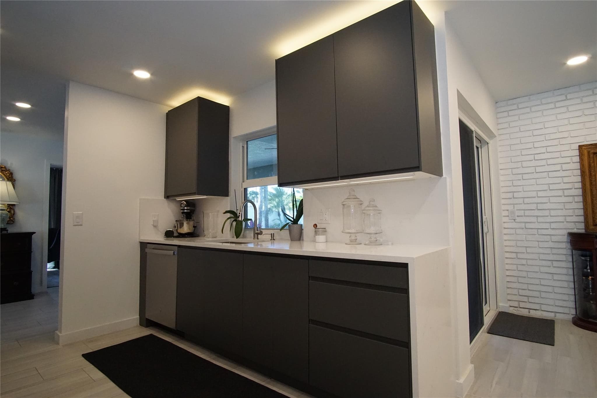 6301 NW 31st Way, Fort Lauderdale, FL 33309 — photo 14 of 33
