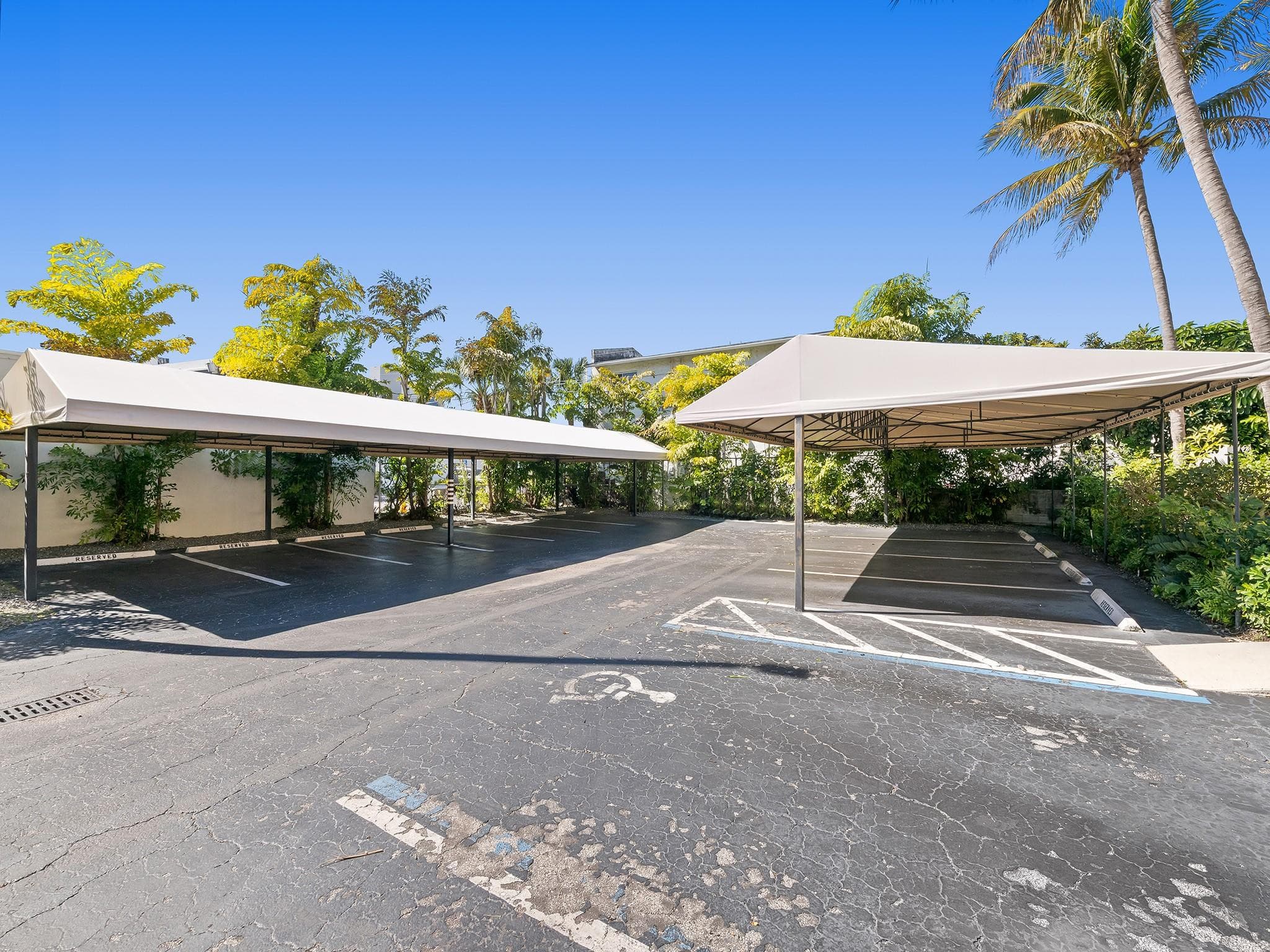 1313 S Andrews Avenue, Fort Lauderdale, FL 33316 — photo 4 of 19