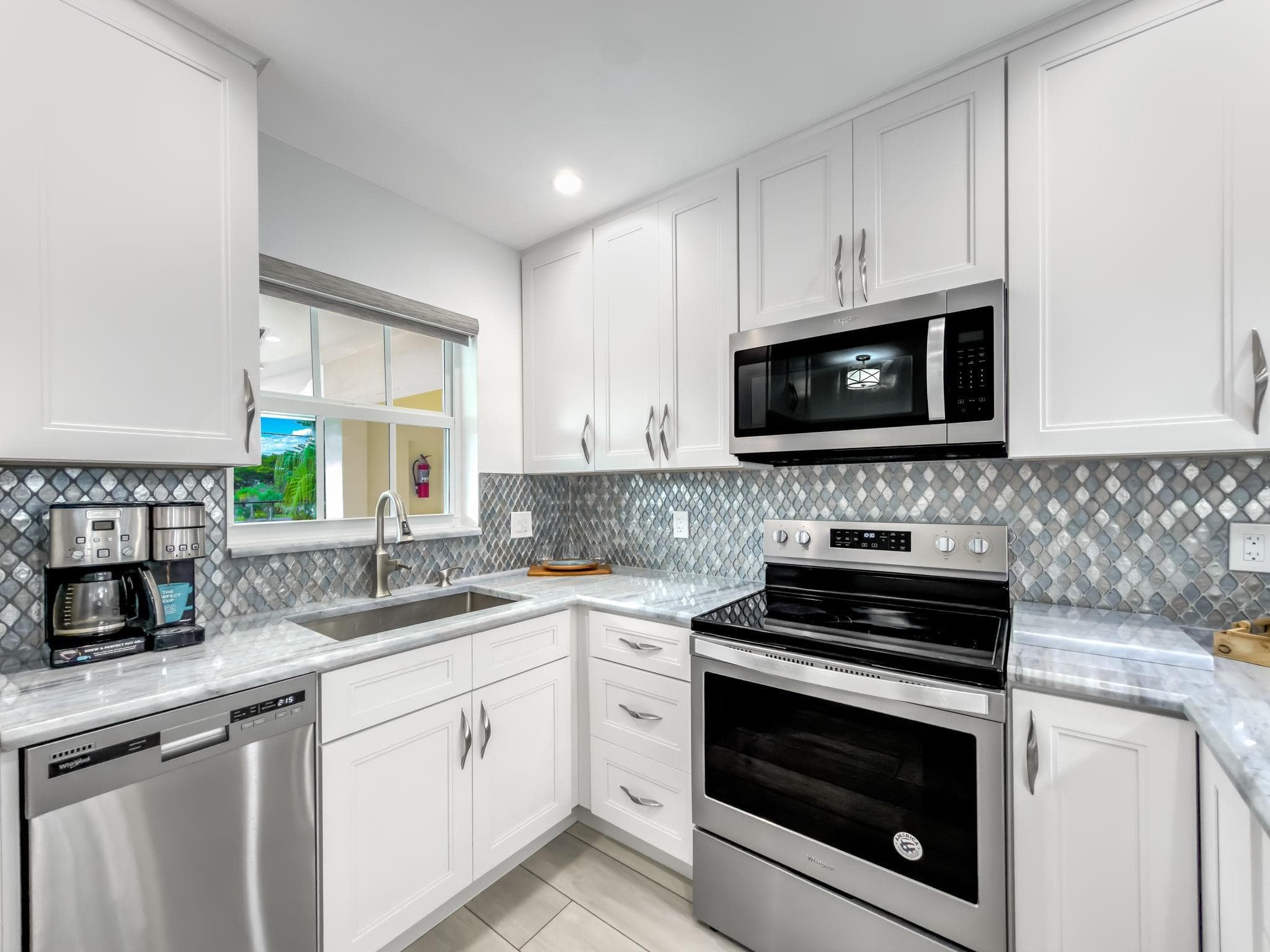 2301 NE 36th Street 202, Lighthouse Point, FL 33064 — photo 15 of 45