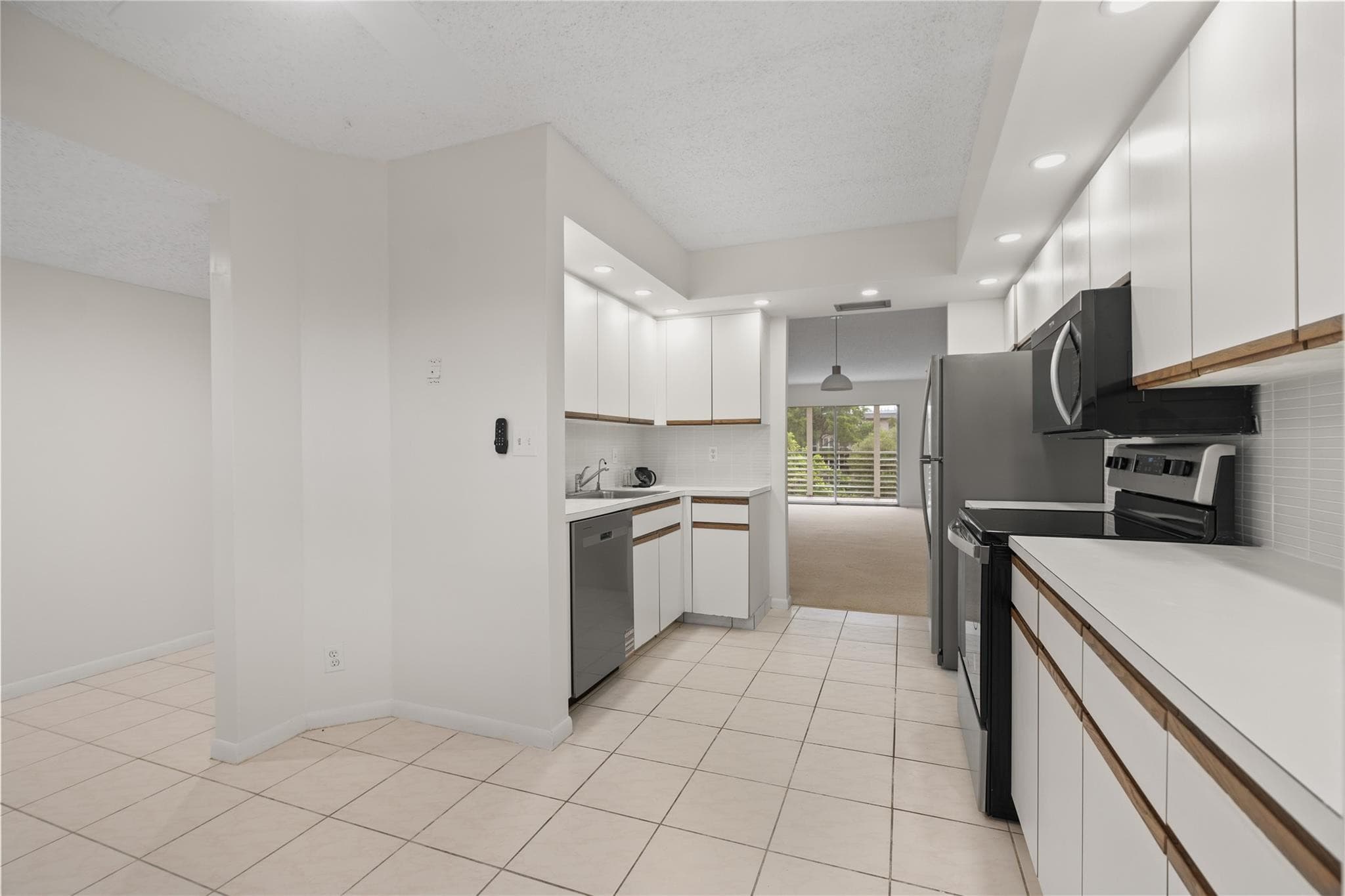 1801 Eleuthera Point J3, Coconut Creek, FL 33066 — photo 5 of 36