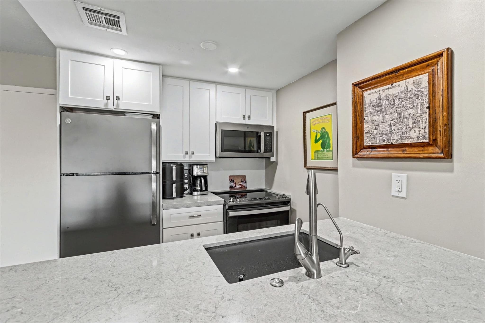 3212 NE 12th Street 502, Pompano Beach, FL 33062 — photo 11 of 44