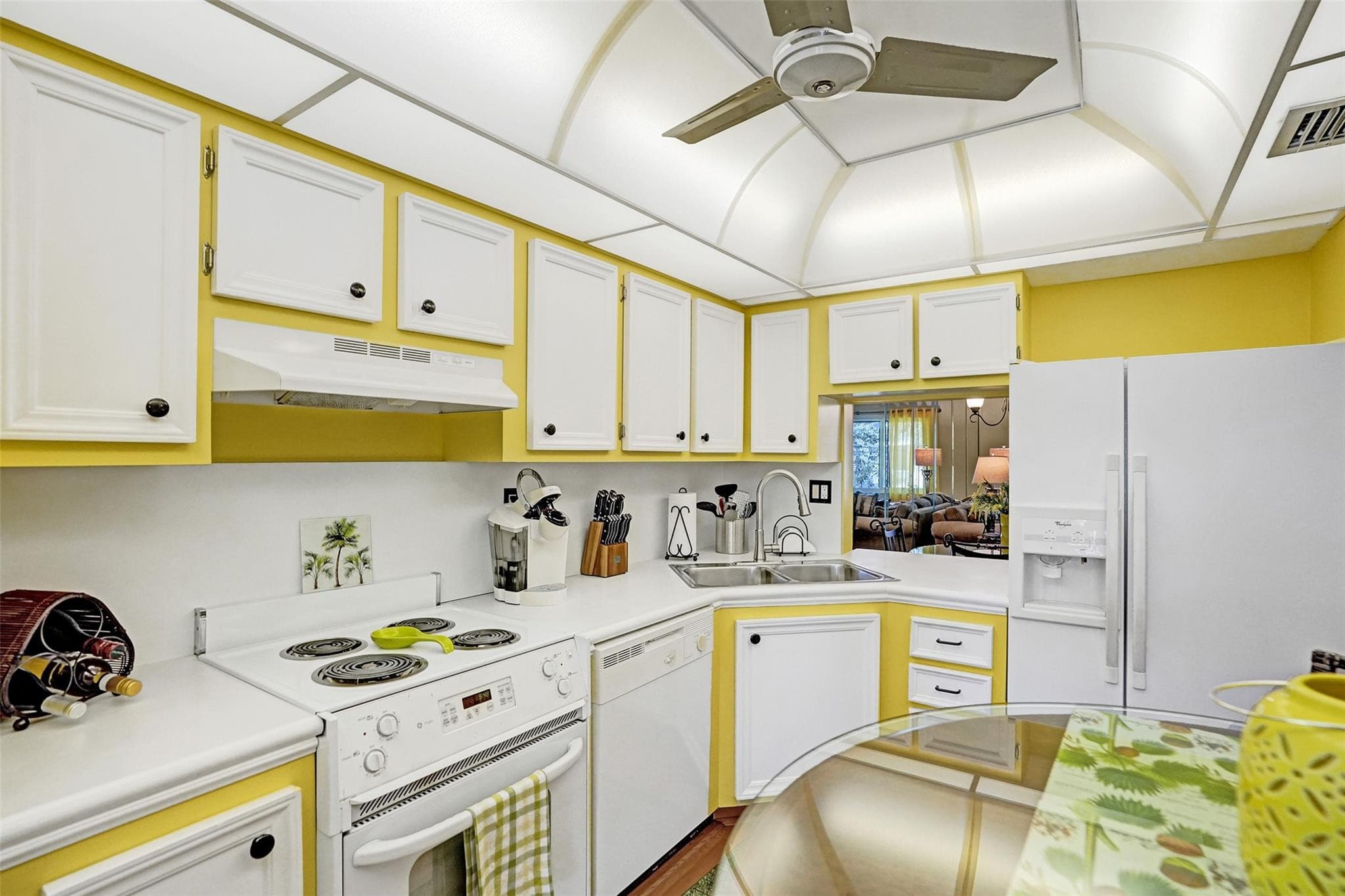 860 SE 6th Avenue 410, Deerfield Beach, FL 33441 — photo 10 of 67