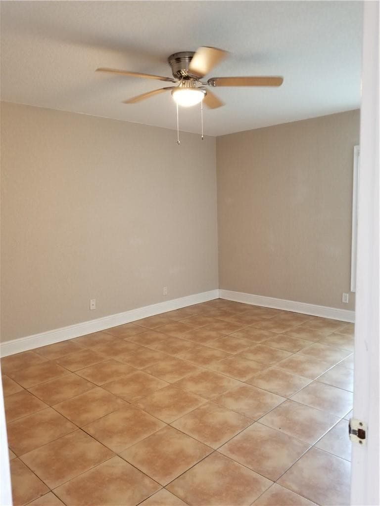 430 Commodore Drive 210, Plantation, FL 33325 — photo 7 of 50