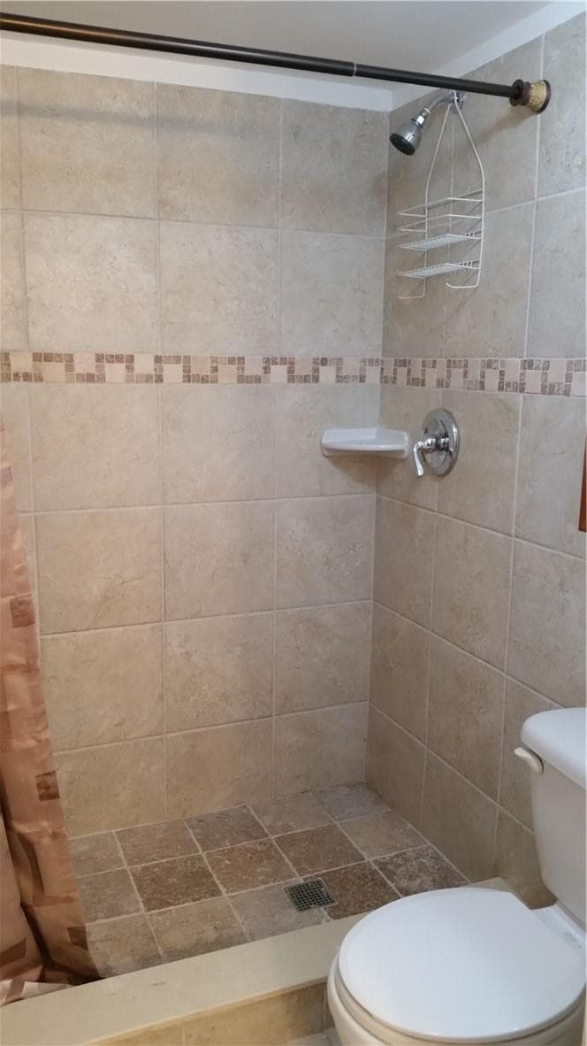 430 Commodore Drive 210, Plantation, FL 33325 — photo 10 of 50