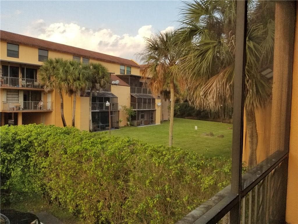 430 Commodore Drive 210, Plantation, FL 33325 — photo 33 of 50