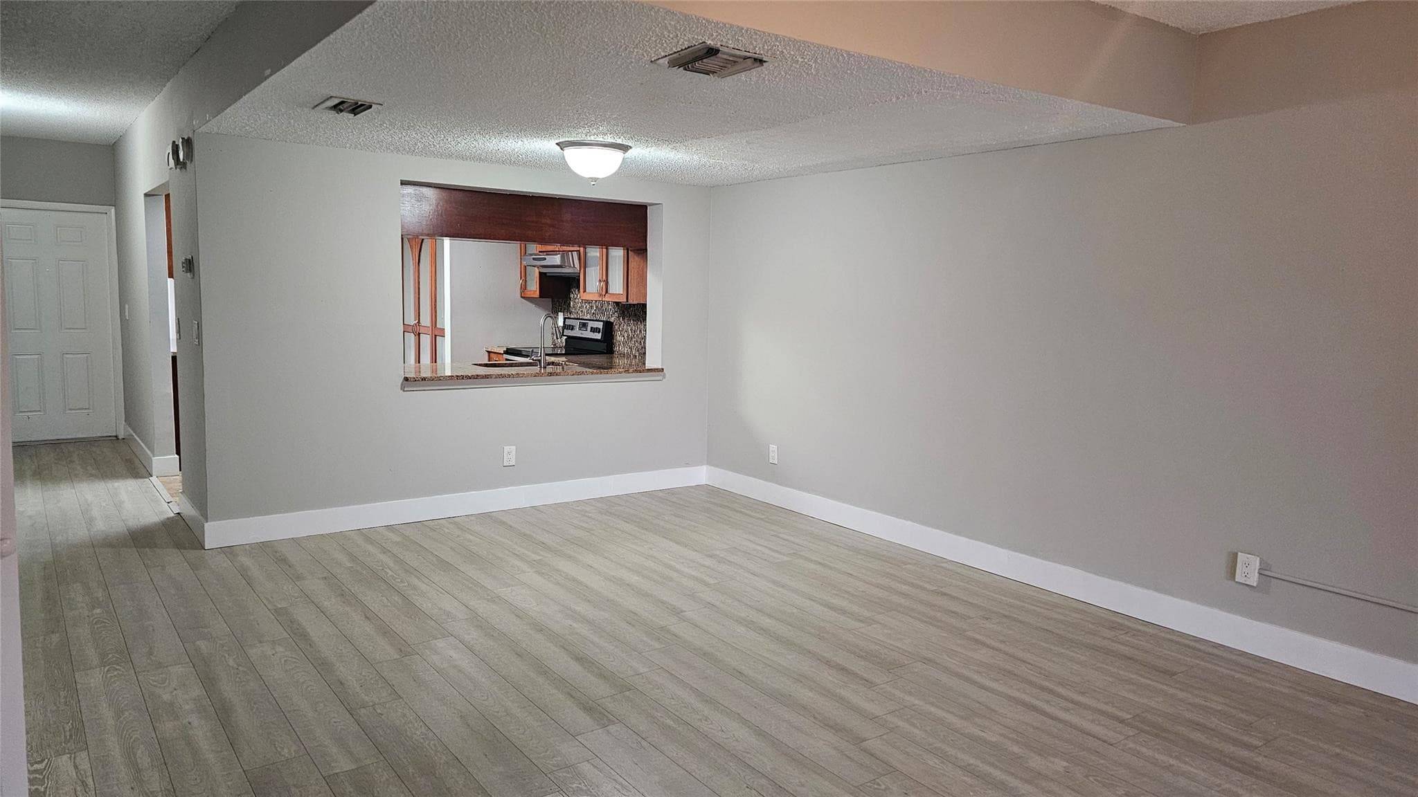 4644 NW 90th Avenue, Sunrise, FL 33351 — photo 6 of 13