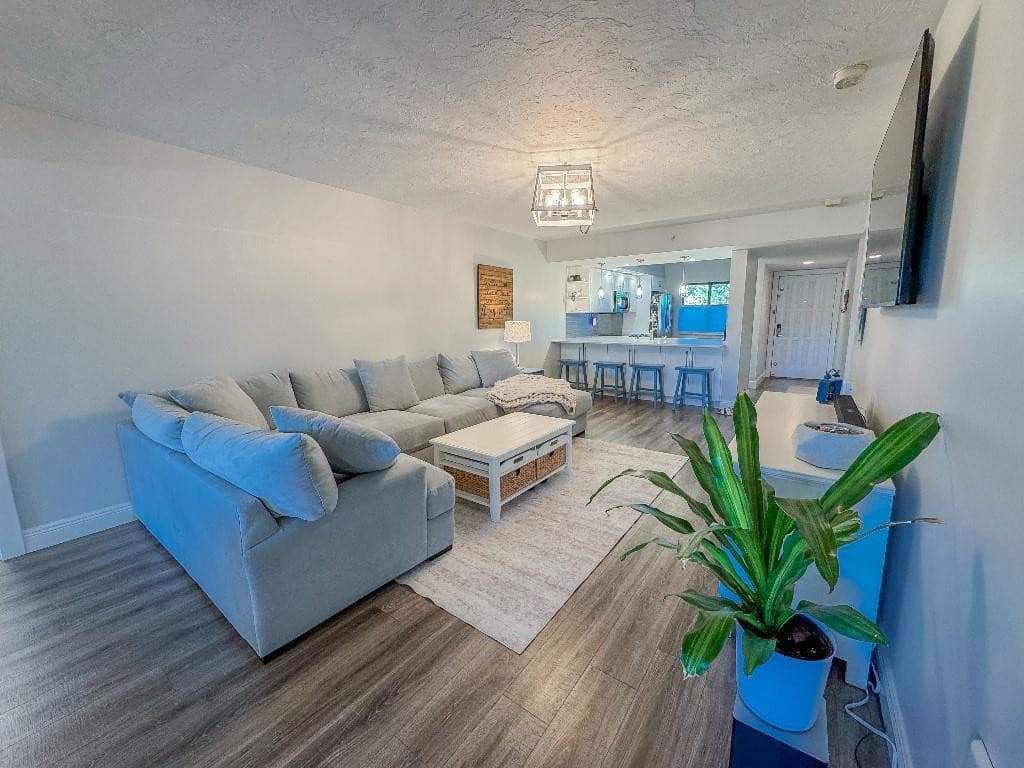 901 Seafarer Circle 101, Jupiter, FL 33477 — photo 4 of 28