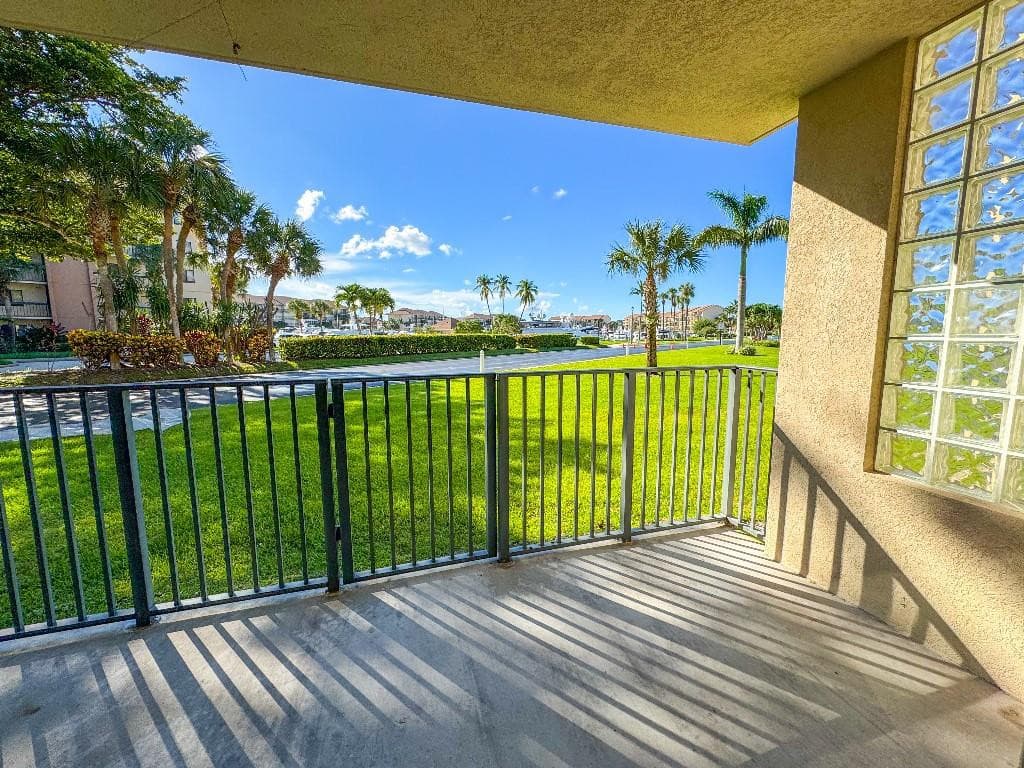 901 Seafarer Circle 101, Jupiter, FL 33477 — photo 20 of 28