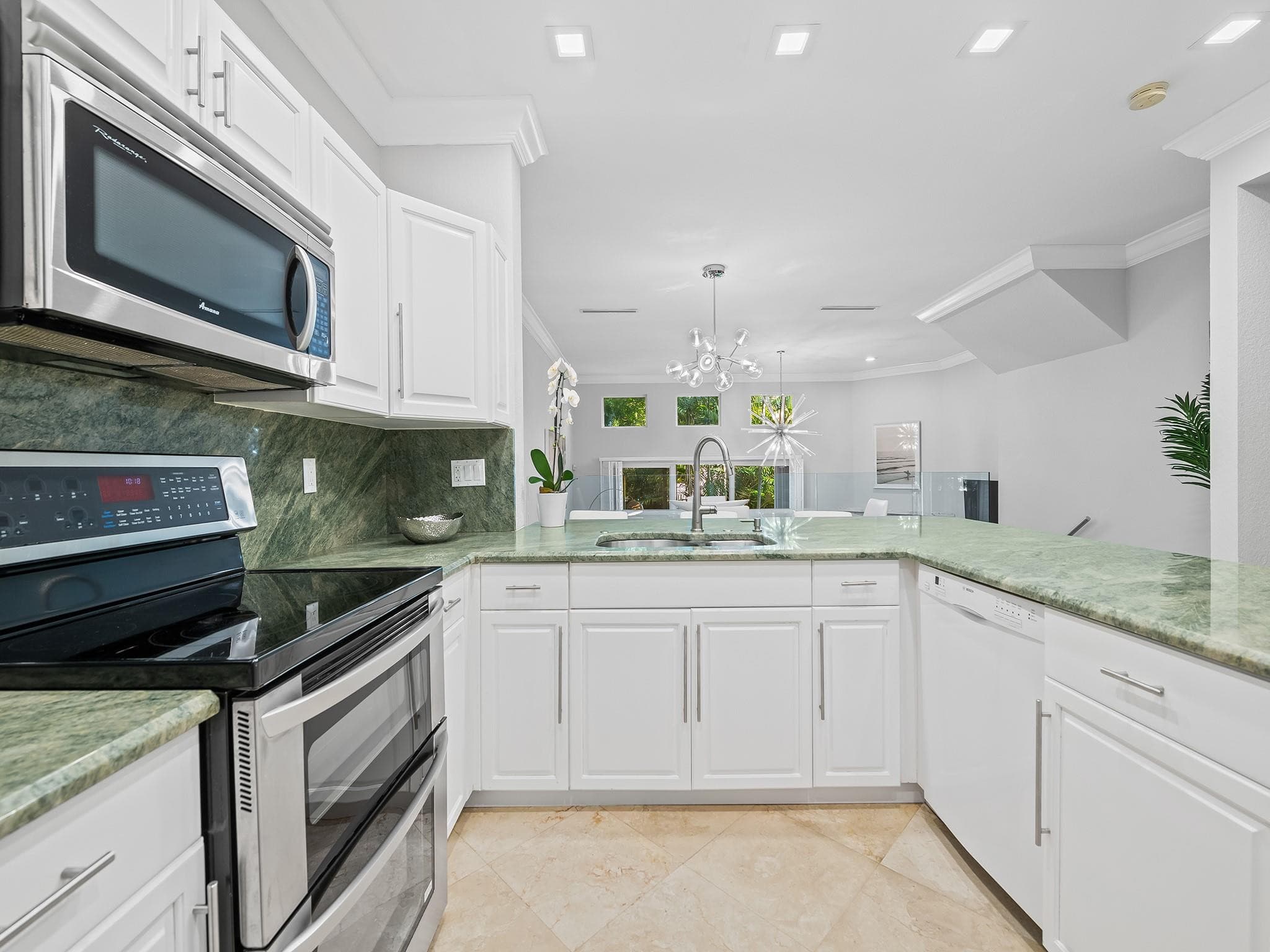 1705 E Las Olas Boulevard 3, Fort Lauderdale, FL 33301 — photo 13 of 28