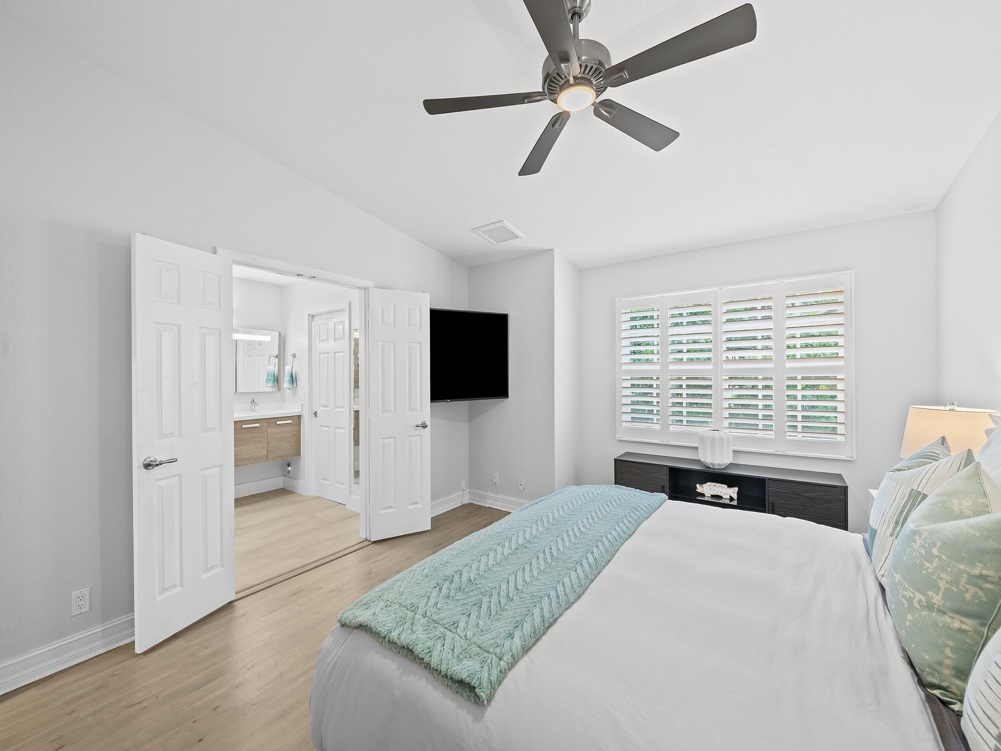 1705 E Las Olas Boulevard 3, Fort Lauderdale, FL 33301 — photo 19 of 28
