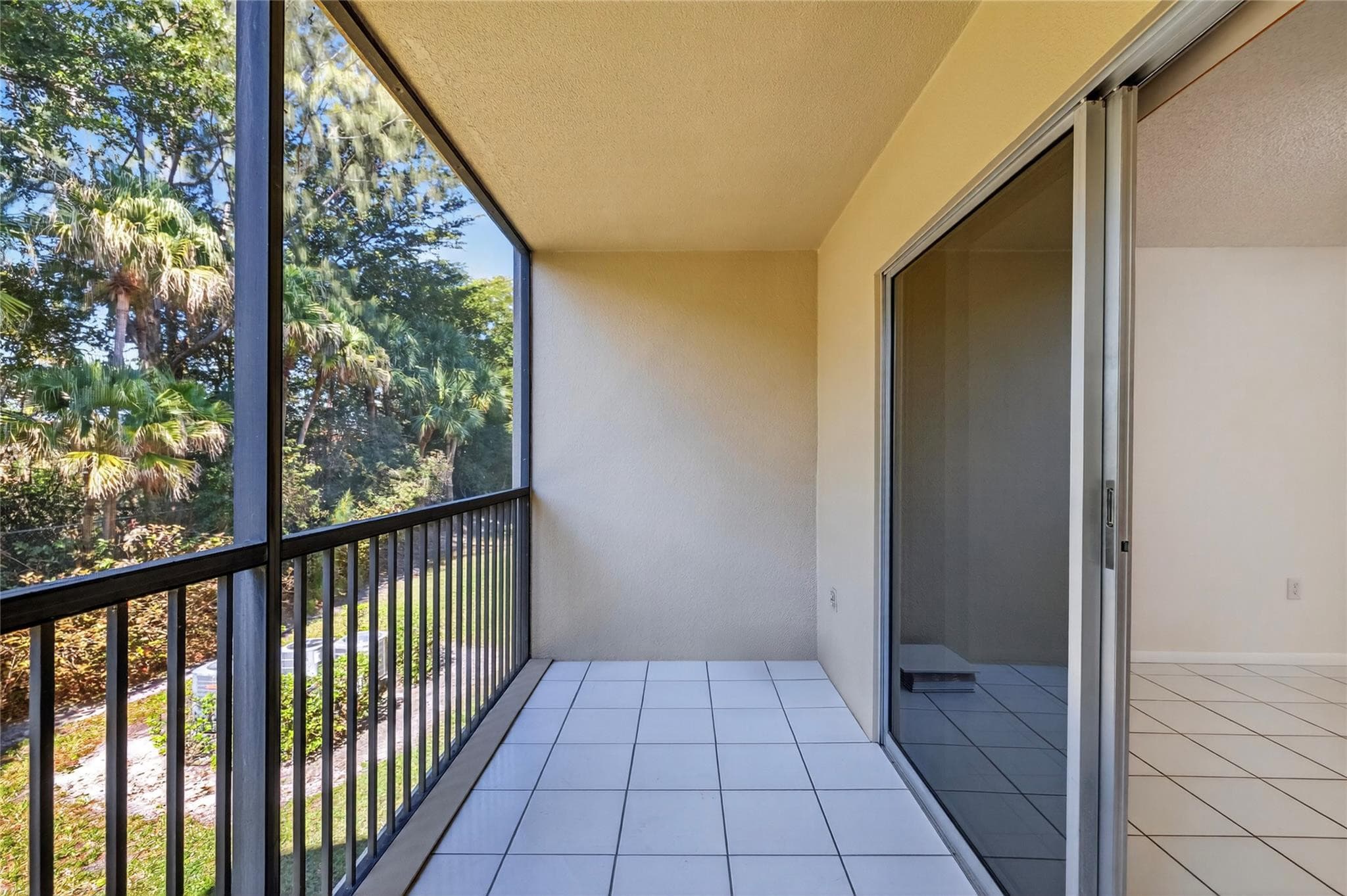 900 SW 142nd Avenue 213l, Pembroke Pines, FL 33027 — photo 24 of 35