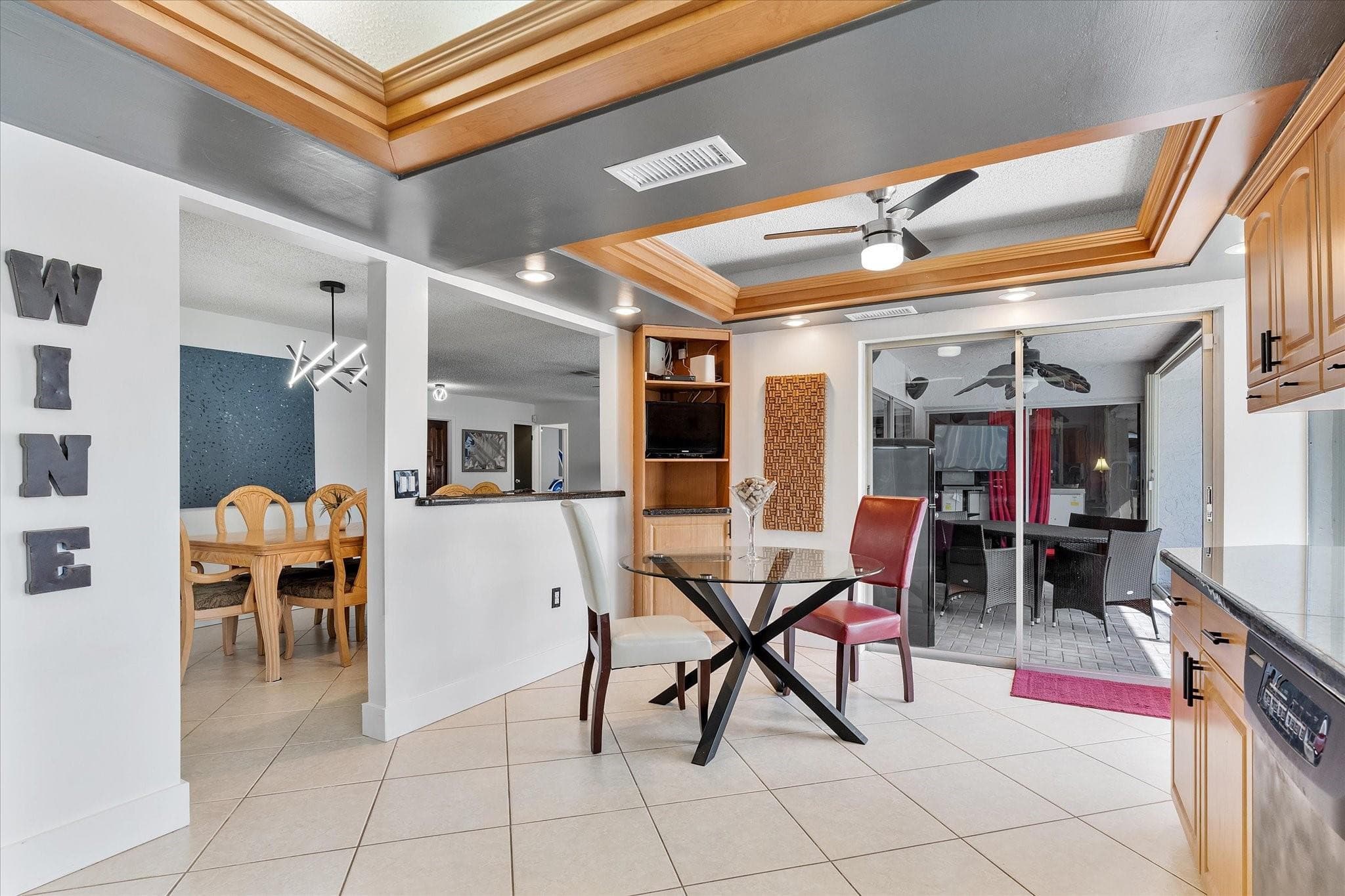 10490 NW 24th Street, Sunrise, FL 33322 — photo 11 of 35