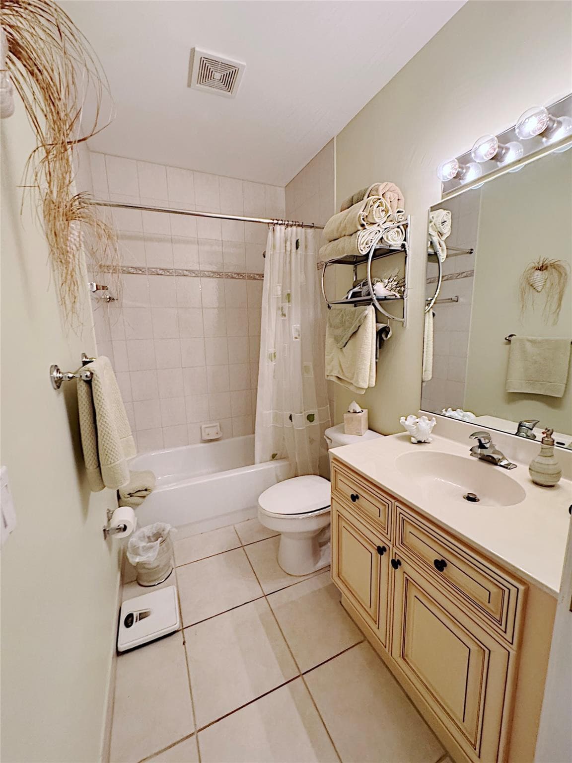 4401 Crystal Lake Drive 303, Deerfield Beach, FL 33064 — photo 36 of 41