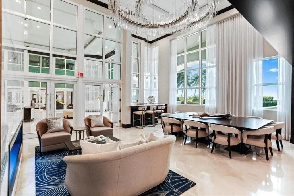 Condominium in Hillsboro Beach — photo 10 of 28