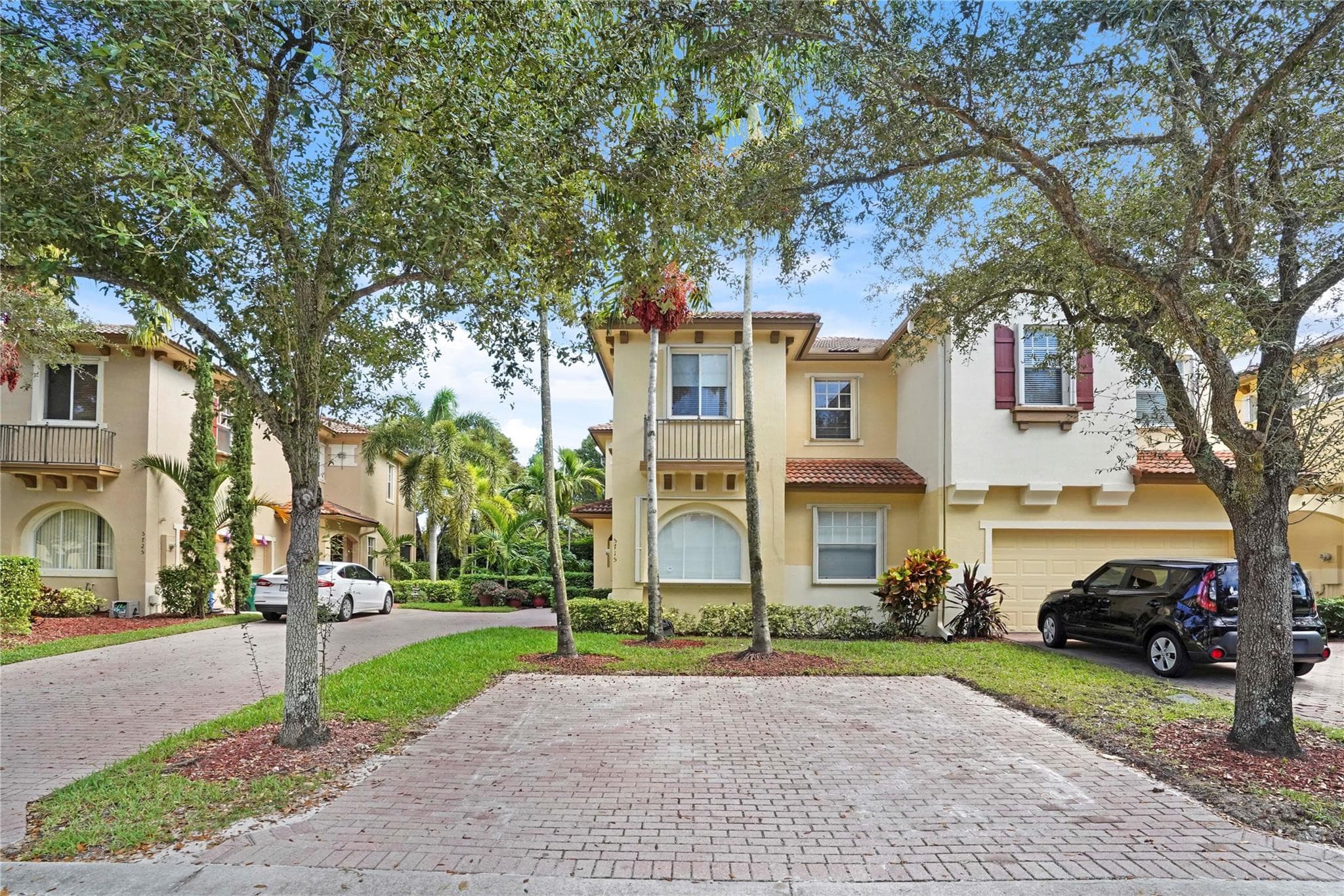 5715 NW 119th Terrace, Parkland, FL 33076 — photo 2 of 37