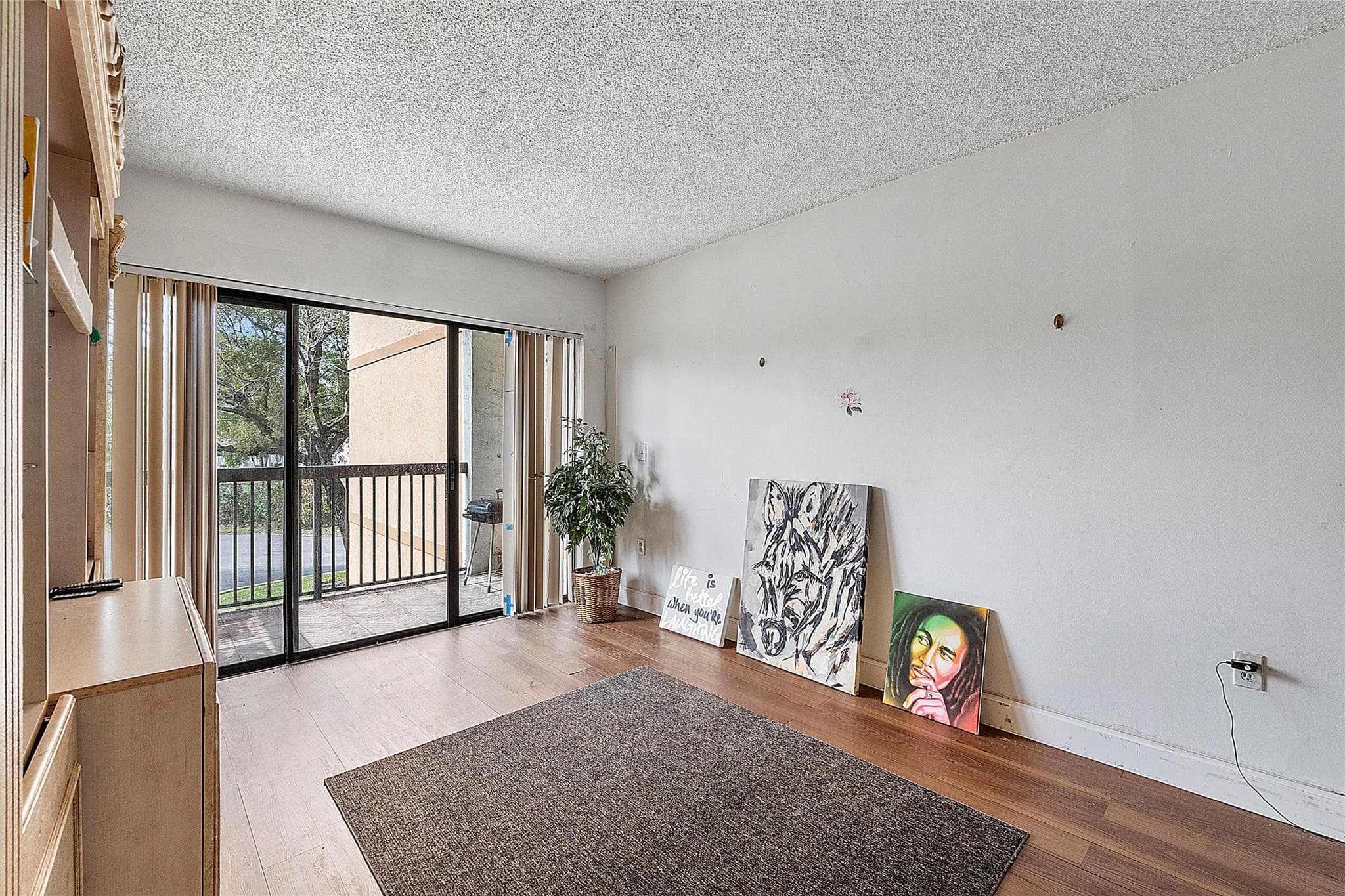 701 NW 19th Street 202, Fort Lauderdale, FL 33311 — photo 3 of 33