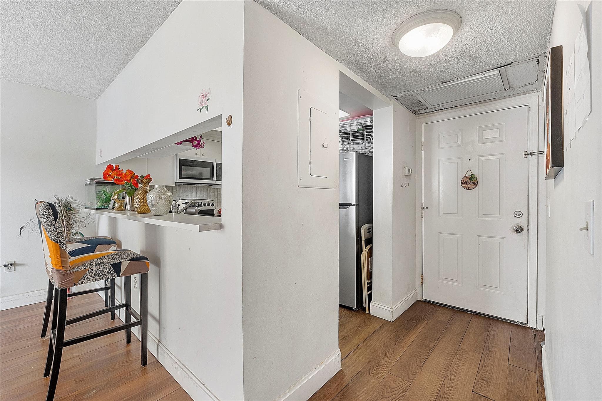 701 NW 19th Street 202, Fort Lauderdale, FL 33311 — photo 4 of 33