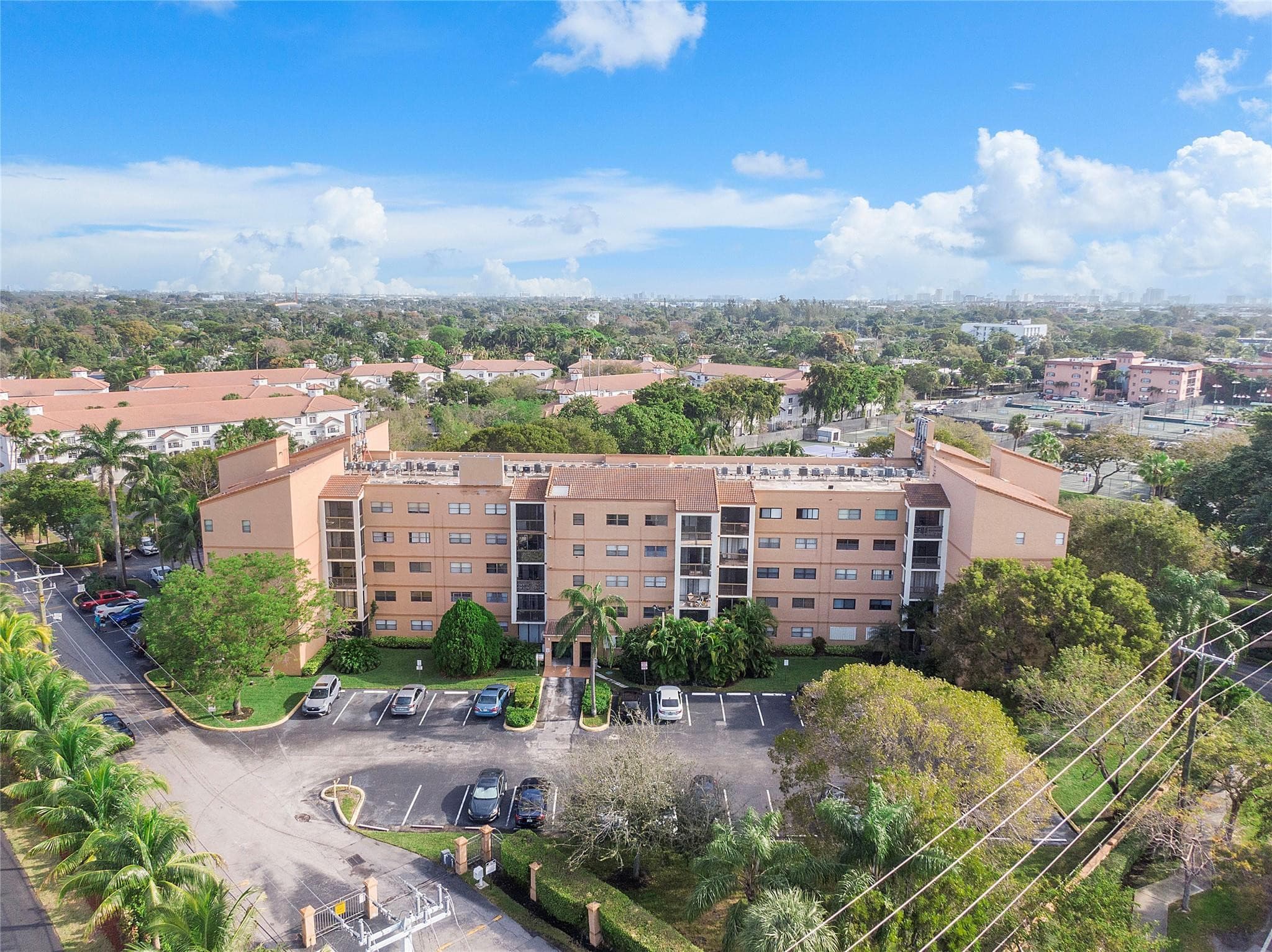 701 NW 19th Street 202, Fort Lauderdale, FL 33311 — photo 18 of 33