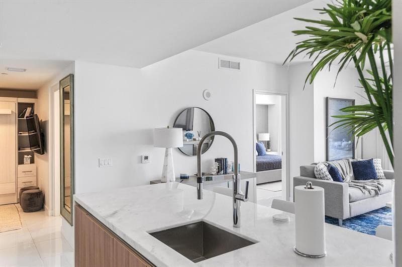 401 N Birch Road 1214, Fort Lauderdale, FL 33304 — photo 9 of 47