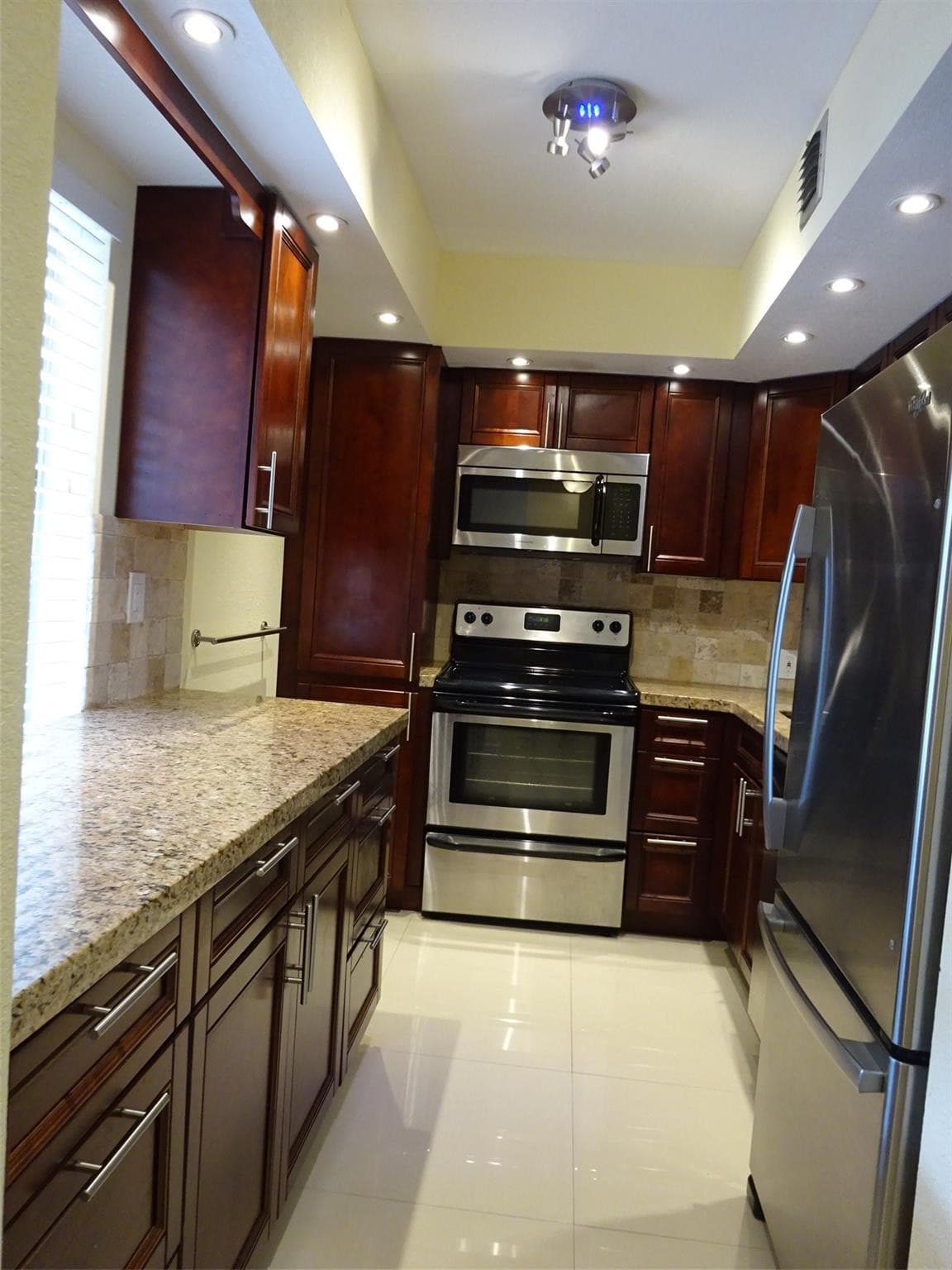 2801 N Palm Aire Drive 308, Pompano Beach, FL 33069 — photo 5 of 43