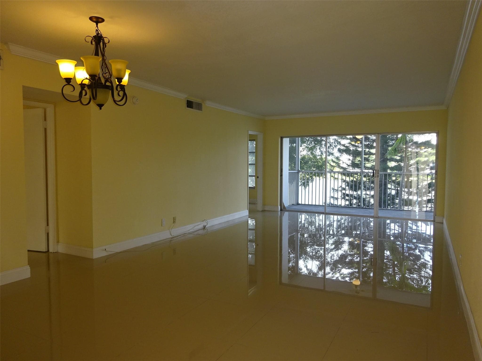 2801 N Palm Aire Drive 308, Pompano Beach, FL 33069 — photo 11 of 43