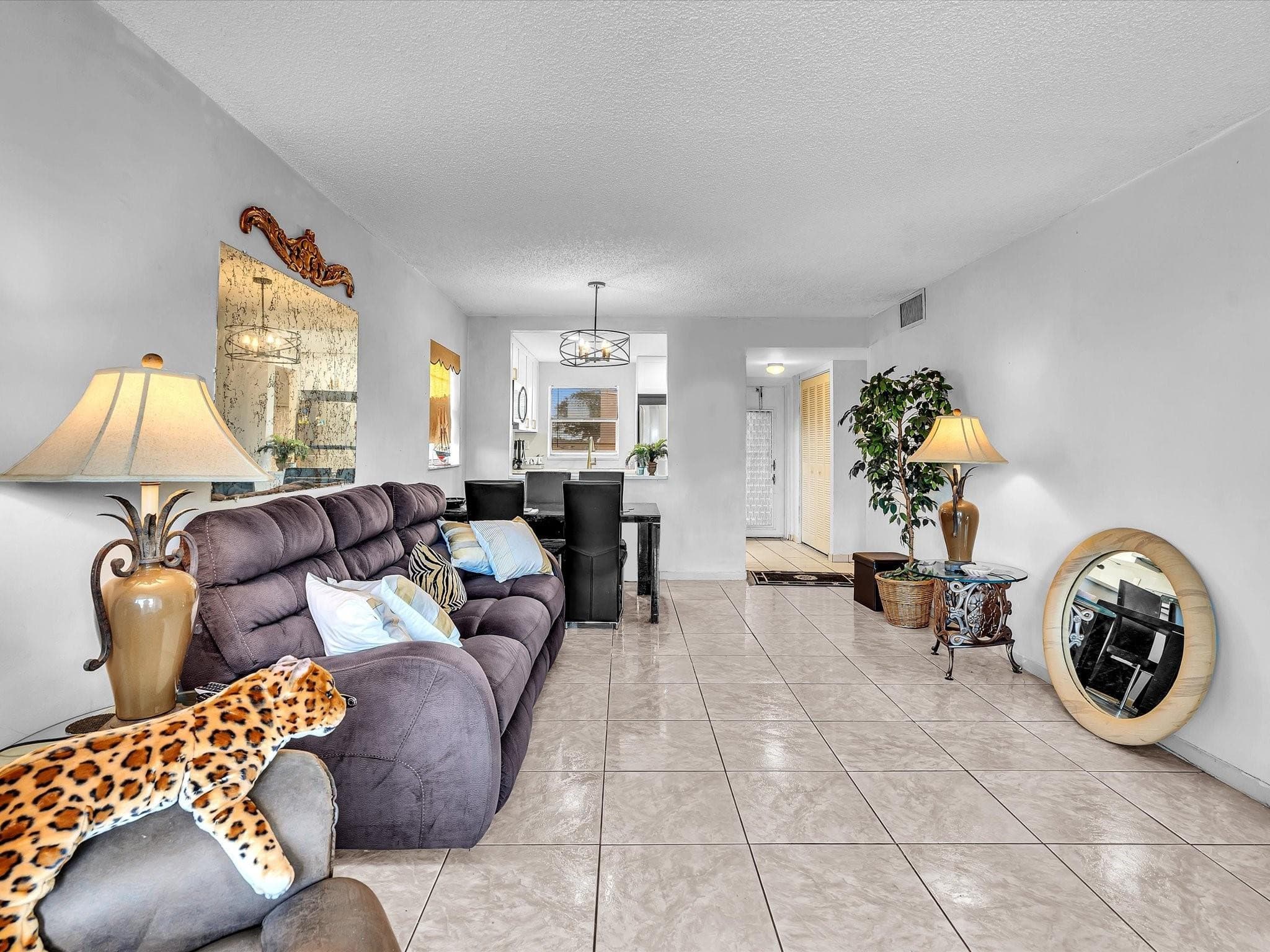 9041 Sunrise Lakes Boulevard 113, Sunrise, FL 33322 — photo 5 of 50