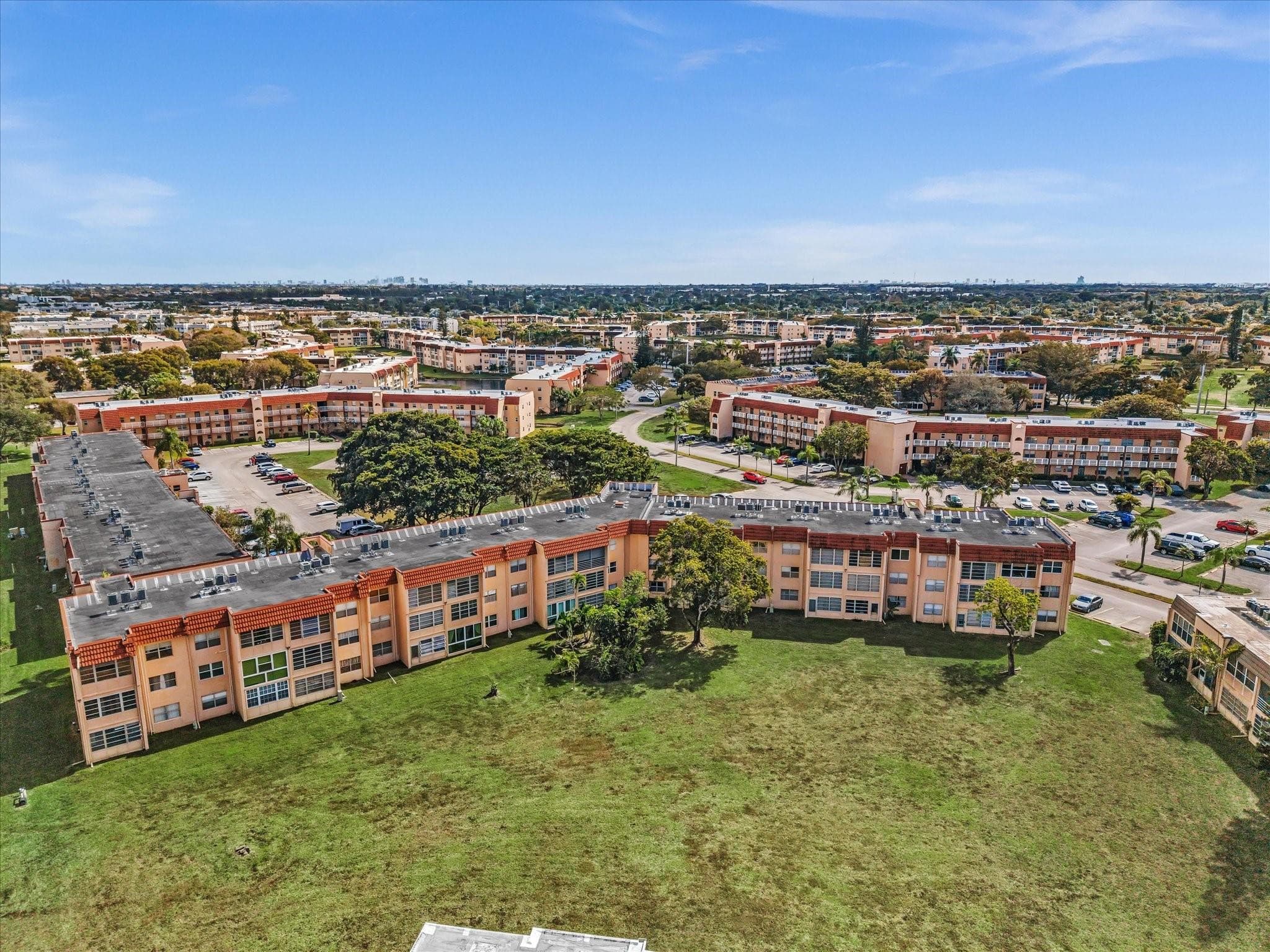 9041 Sunrise Lakes Boulevard 113, Sunrise, FL 33322 — photo 42 of 50