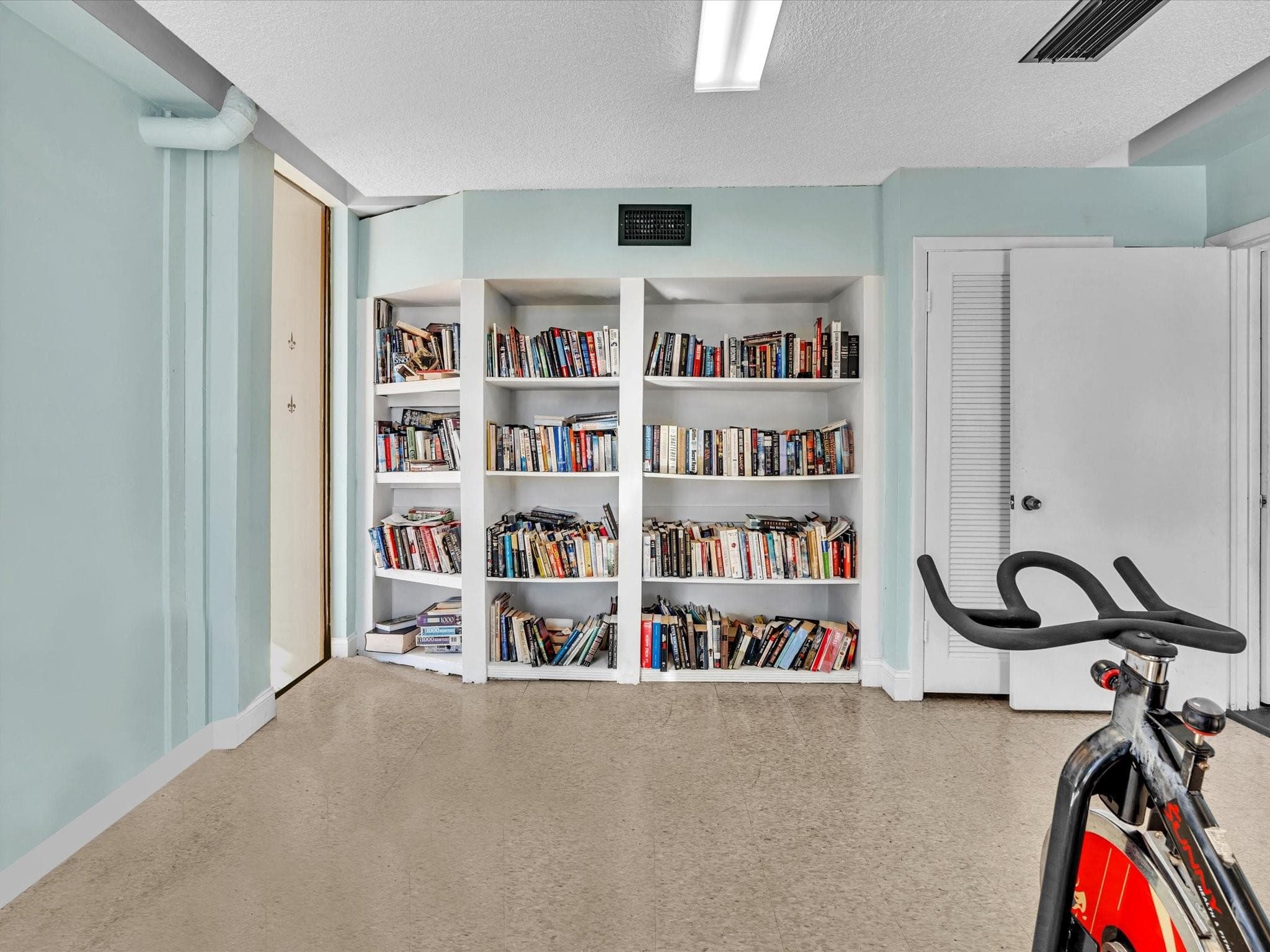 9041 Sunrise Lakes Boulevard 113, Sunrise, FL 33322 — photo 36 of 50