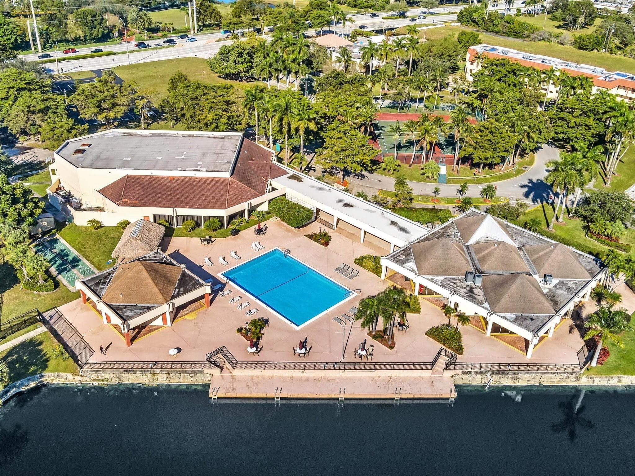 9041 Sunrise Lakes Boulevard 113, Sunrise, FL 33322 — photo 48 of 50