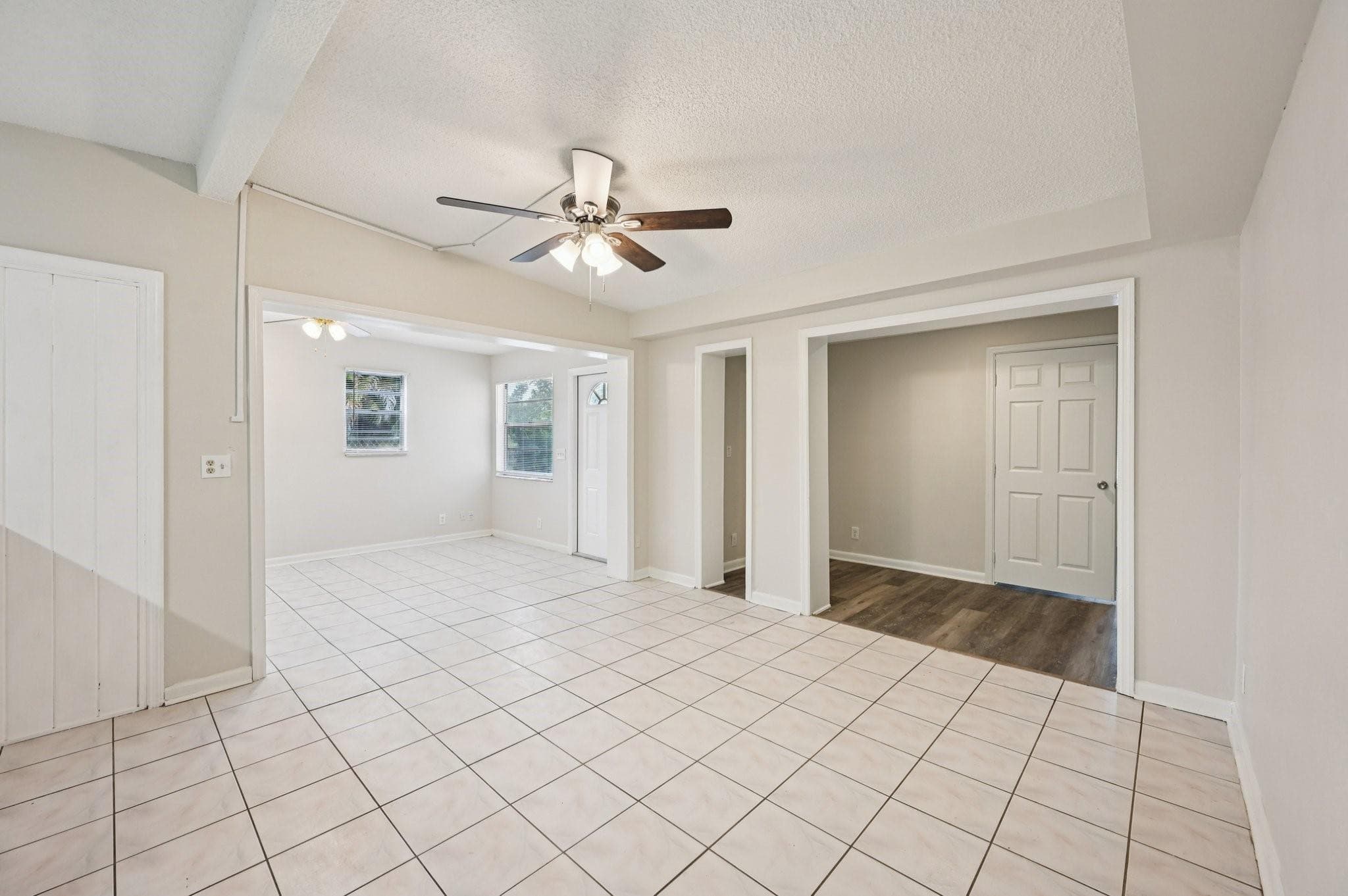 5618 Cinnamon Drive, West Palm Beach, FL 33415 — photo 4 of 30