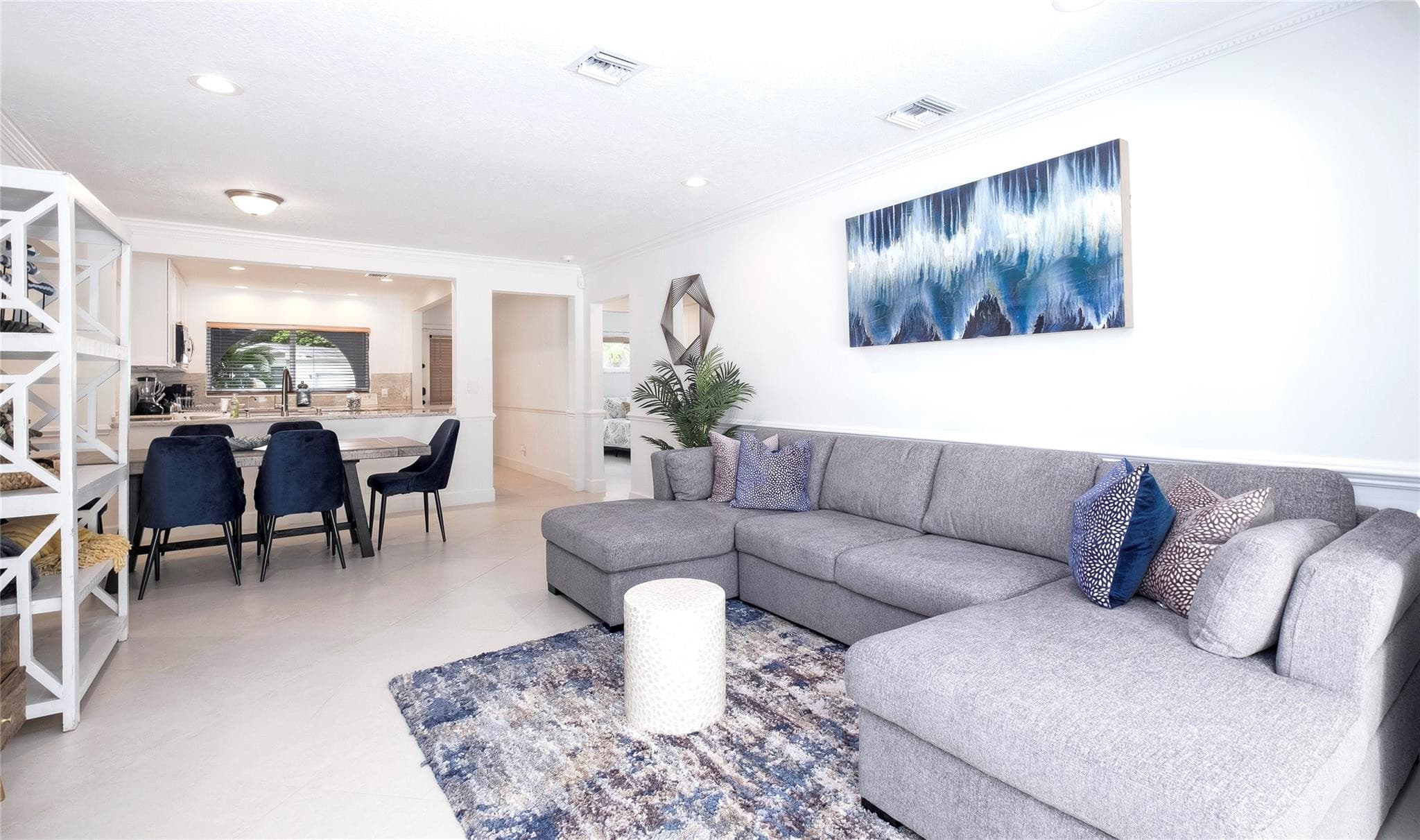 1240 SW 13th Circle, Fort Lauderdale, FL 33315 — photo 4 of 53