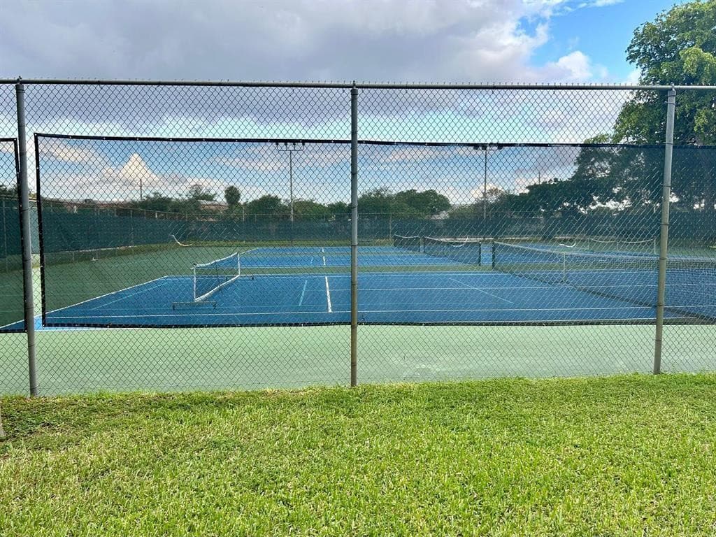 2304 S Cypress Bend Drive 615, Pompano Beach, FL 33069 — photo 25 of 30