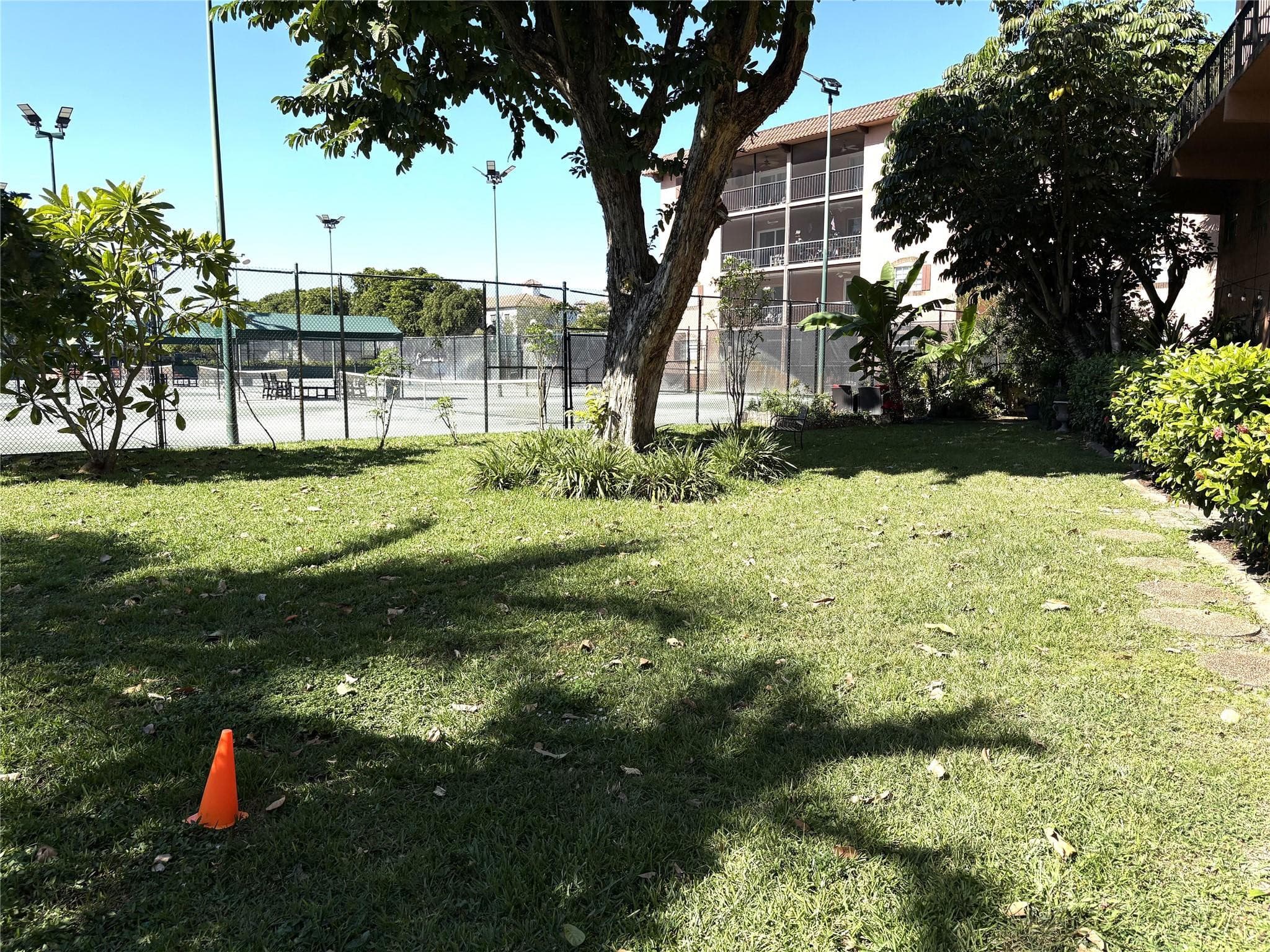 620 Tennis Club Drive 105, Fort Lauderdale, FL 33311 — photo 1 of 35