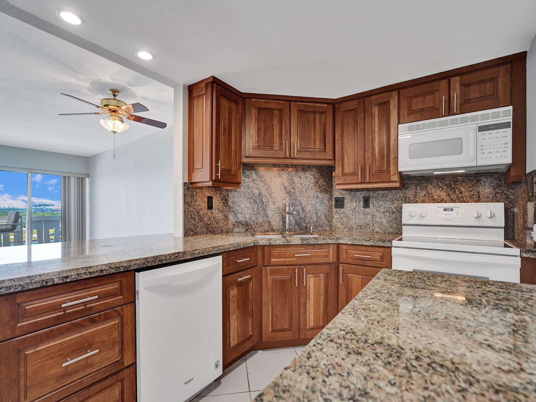 2100 S Ocean Drive 9L, Fort Lauderdale, FL 33316 — photo 2 of 18