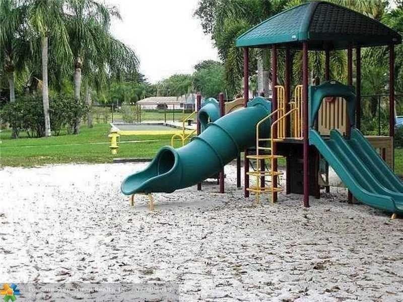3000 NW 42nd Avenue B301, Coconut Creek, FL 33066 — photo 18 of 28