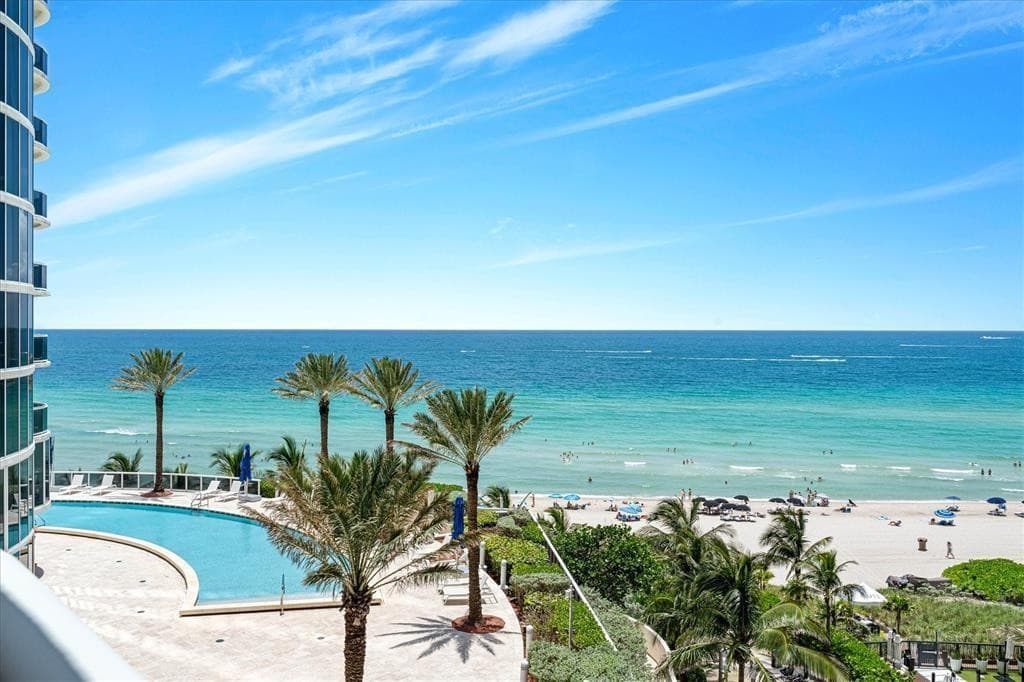 17201 Collins Avenue 805, Sunny Isles Beach, FL 33160 — photo 1 of 37
