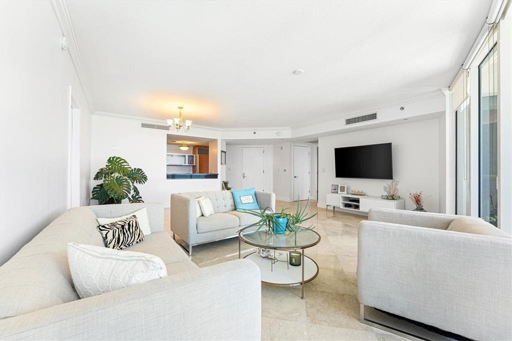 17201 Collins Avenue 805, Sunny Isles Beach, FL 33160 — photo 6 of 37