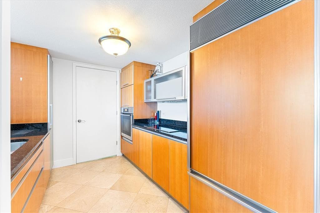 17201 Collins Avenue 805, Sunny Isles Beach, FL 33160 — photo 10 of 37